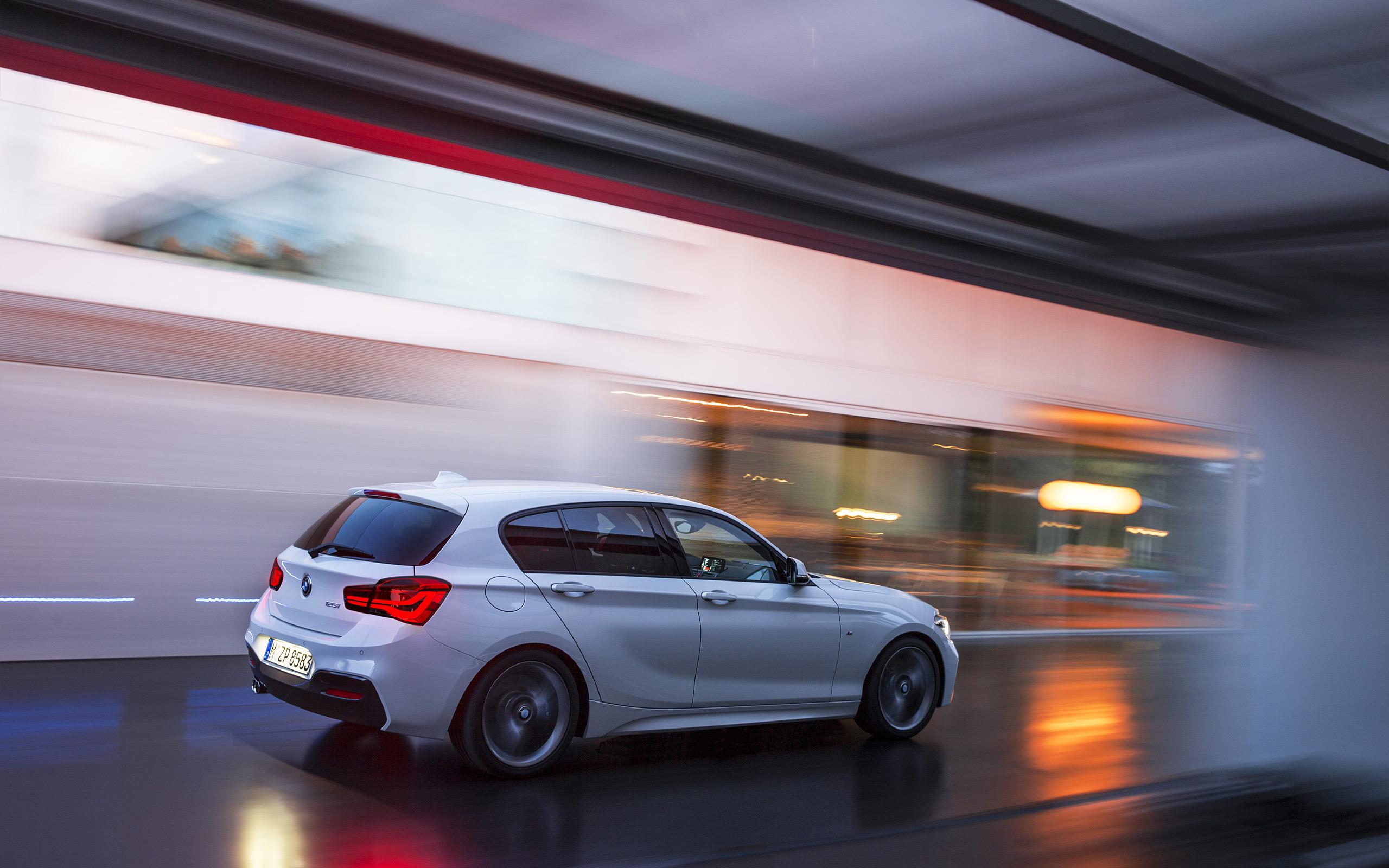 2560x1600 BMW 1 Series M Sport Wallpaper