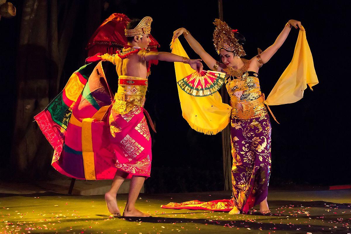 1200x800 Dance in Indonesia