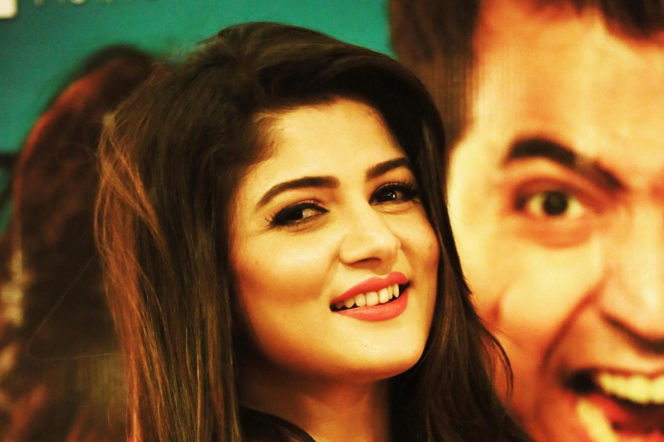 1366x910 Srabanti Chatterjee Cute
