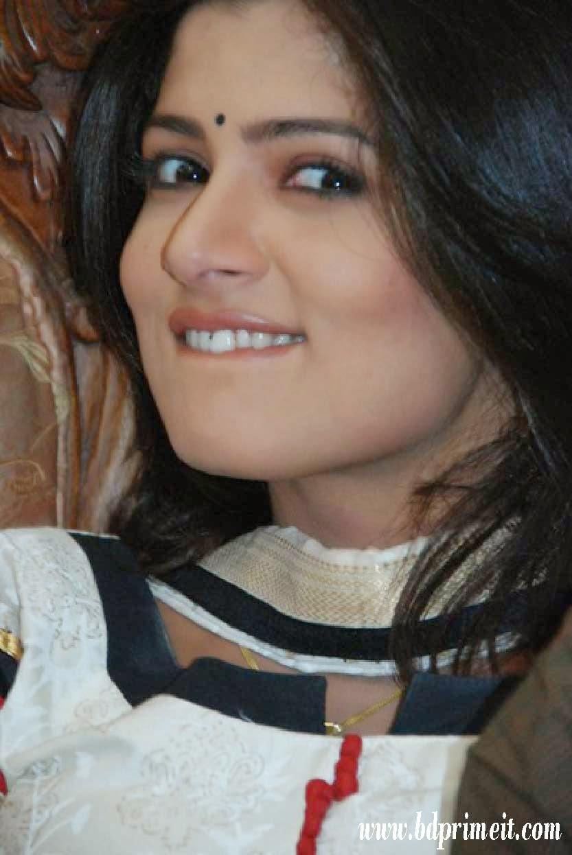 833x1246 Srabanti Chatterjee Photo Image Actress Srabonti HD Wallpaper