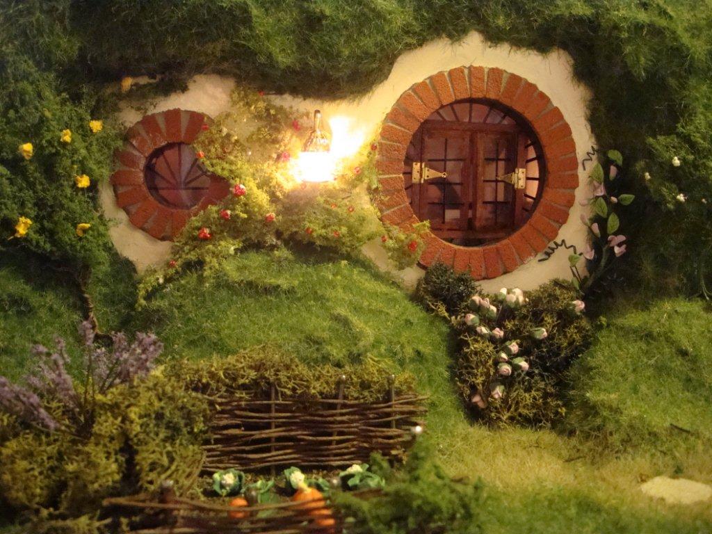 1024x768 miniature bag end. Madshobbithole's Blog
