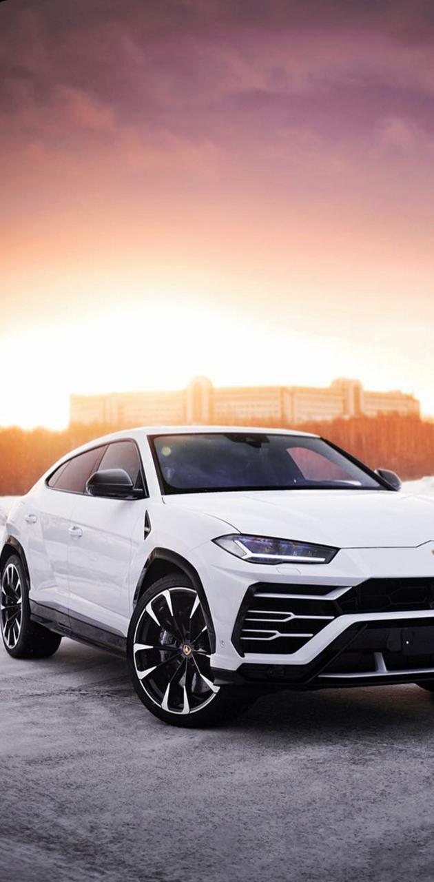 630x1280 Lamborghini Urus wallpaper