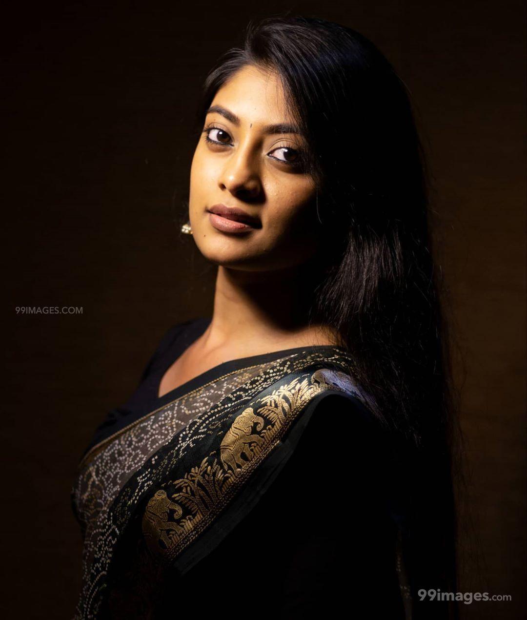 Ammu Abhirami Wallpapers Top Free Ammu Abhirami Backgrounds Wallpaperaccess