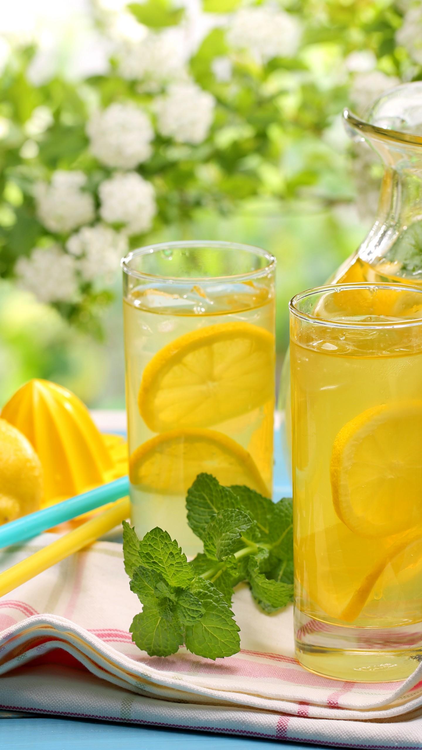 1440x2560 Wallpaper lemonade, drinks, cocktails, juice, summer, sun, , fruit, lemon, ice, honey, Food