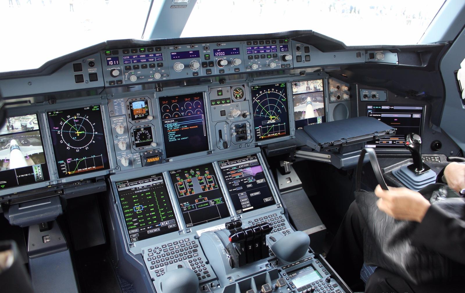 1600x1007 Airbus A380 800 Cockpit Layout Aircraft Wallpaper 3990