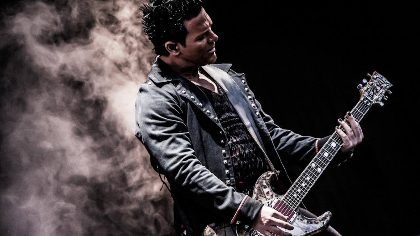 Richard Kruspe Wallpapers Top Free Richard Kruspe Backgrounds Wallpaperaccess