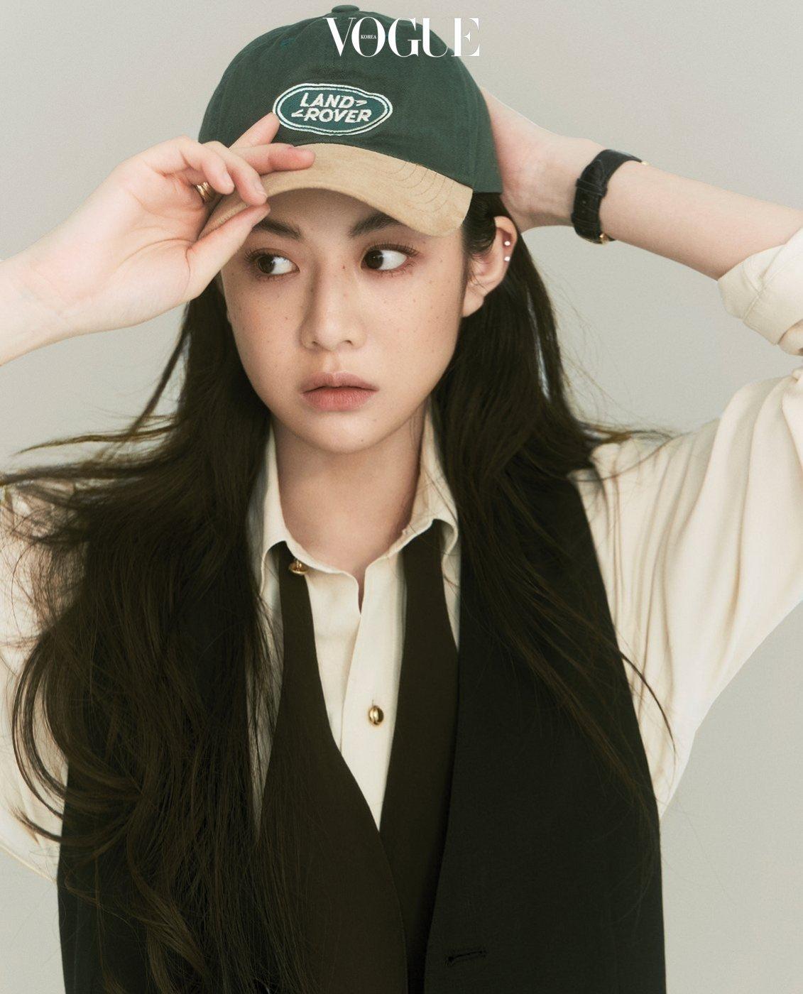 1131x1400 Photos Go Yoon Jung for Vogue