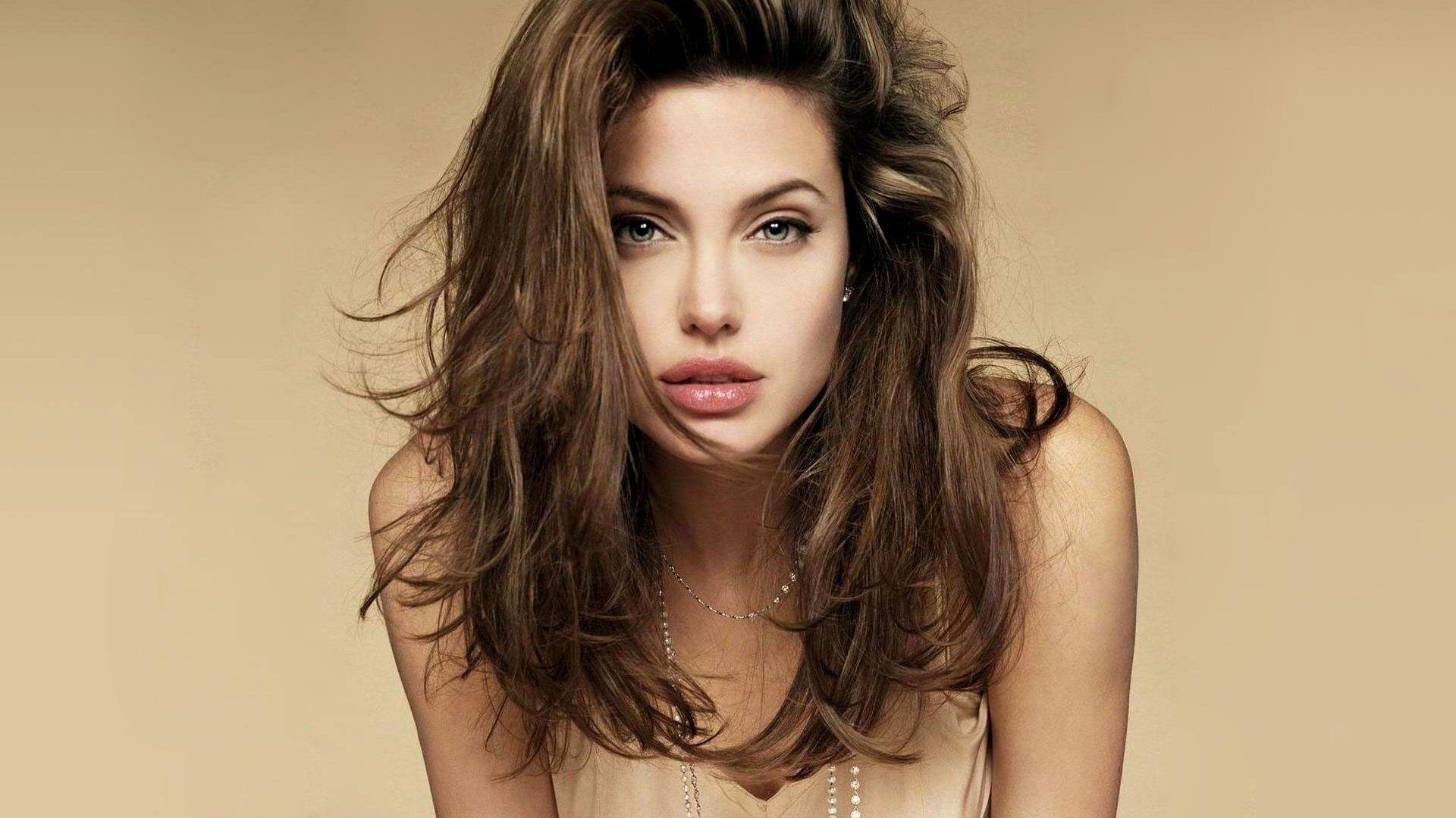 Angelina Jolie HD Wallpapers - Top Free Angelina Jolie HD Backgrounds -  WallpaperAccess