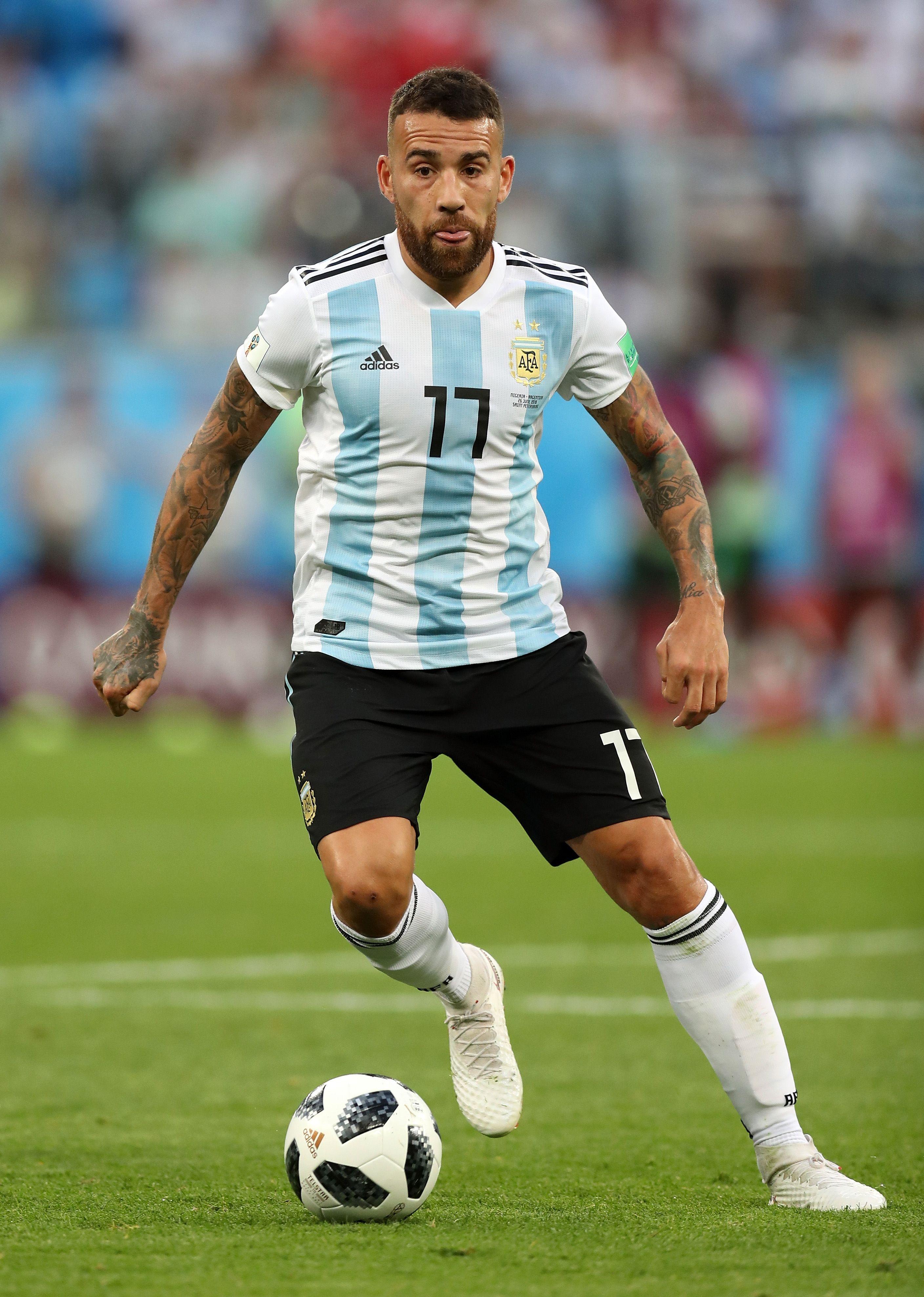 2817x3952 Nicolás Otamendi Argentina Wallpaper