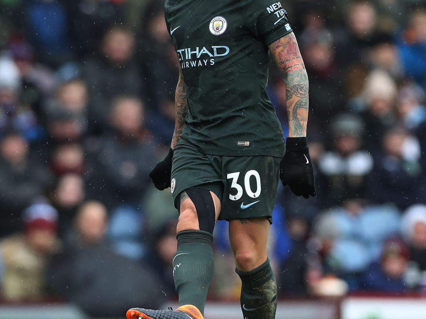1400x1050 Nicolas Otamendi is Manchester City's pass master and Blue
