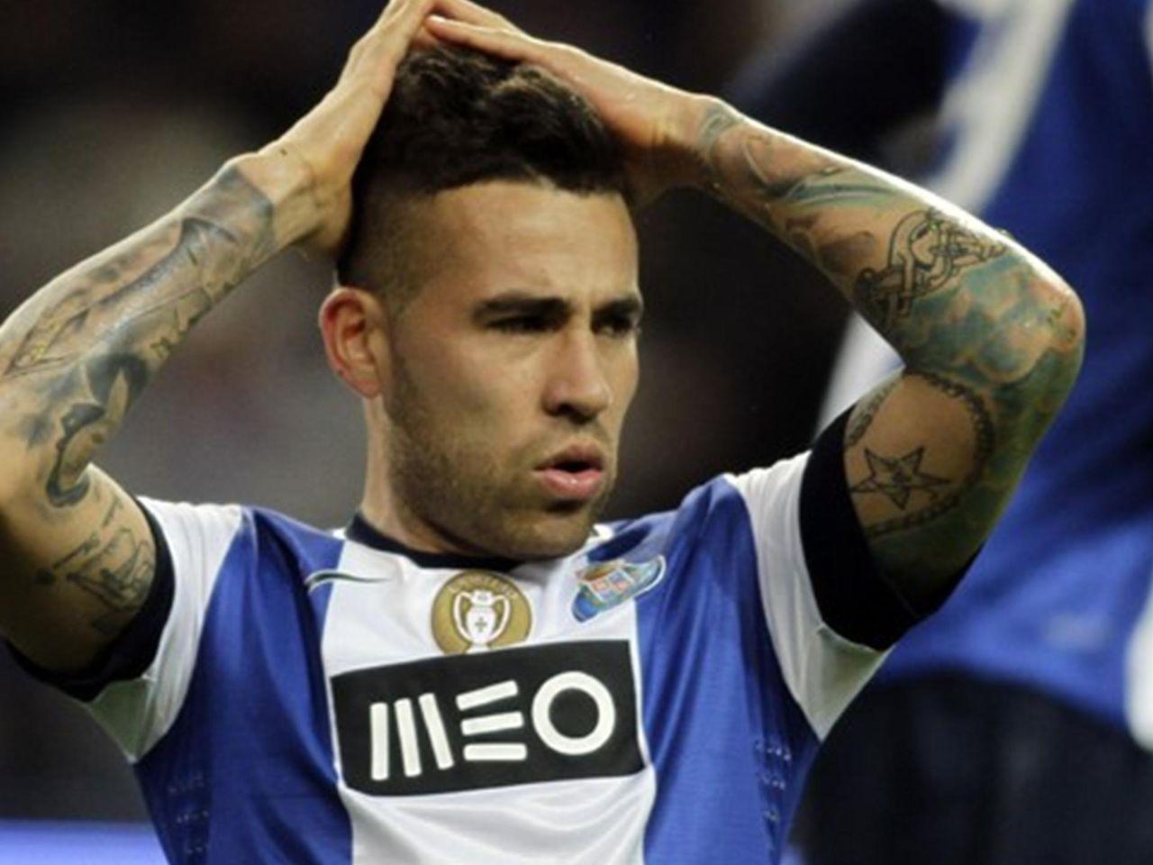 1280x960 Argentina's Otamendi heading for Atletico Mineiro on loan