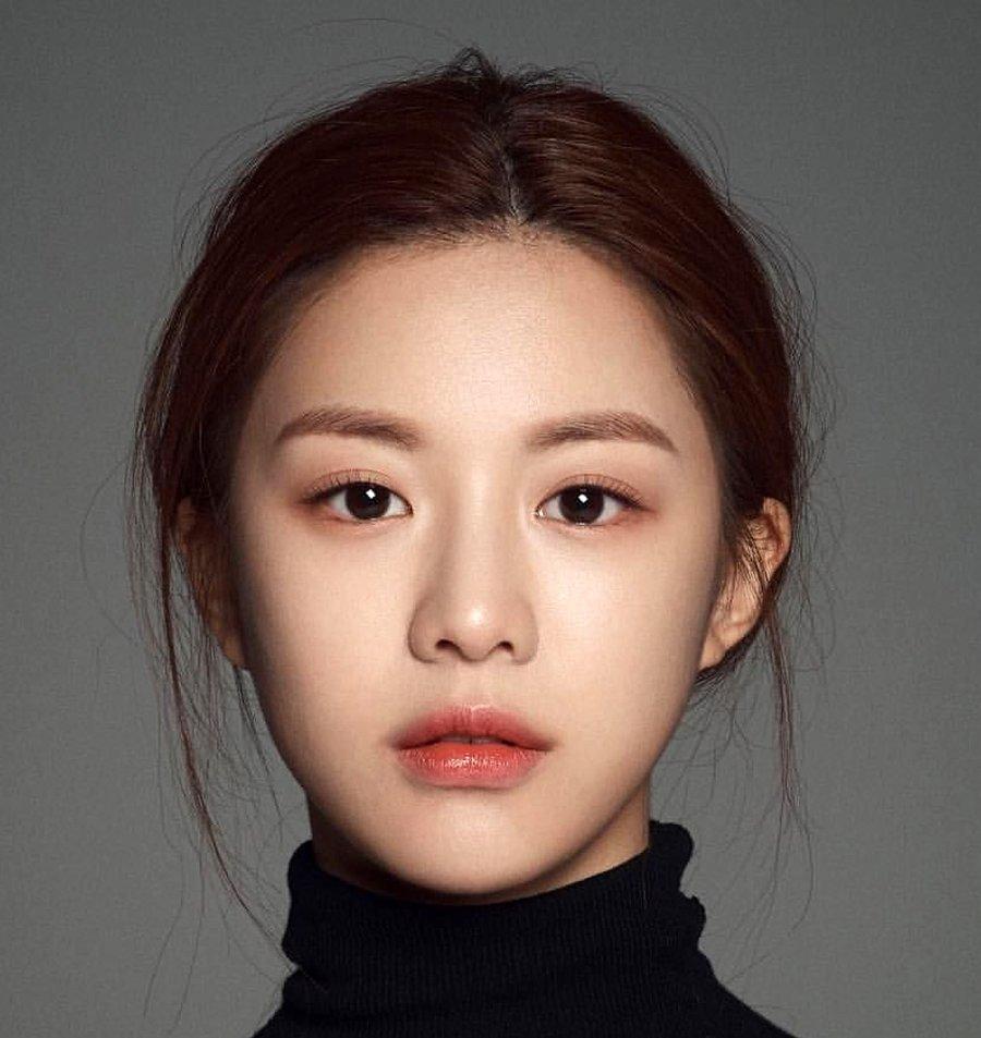 900x953 Go Yoon Jung (고윤정)