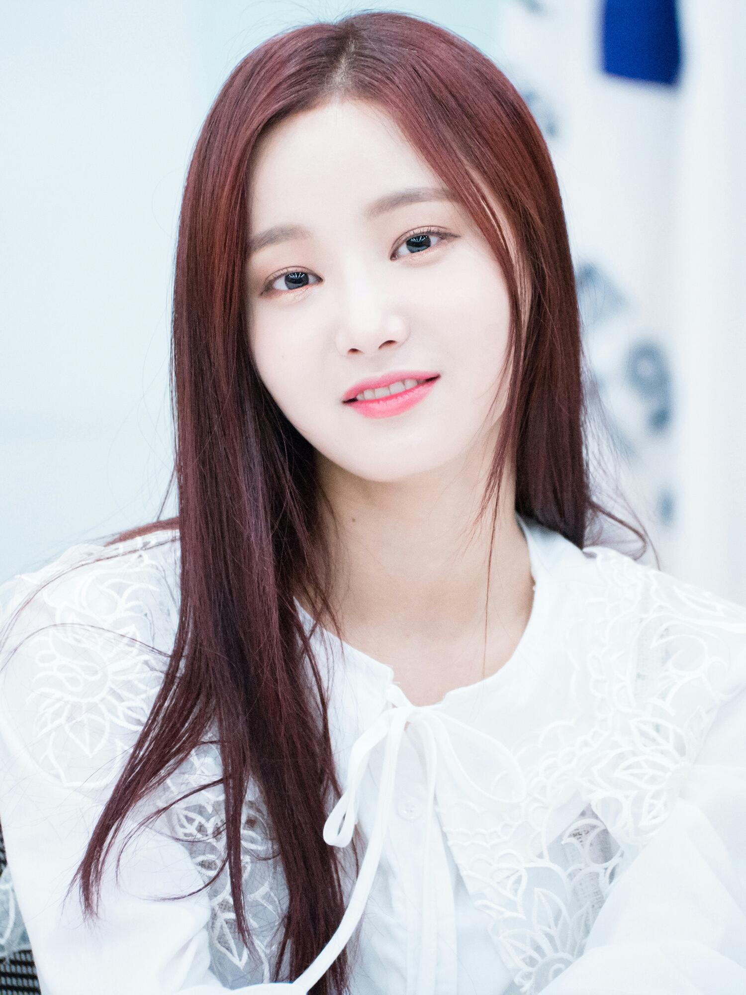 1500x2000 Yeonwoo