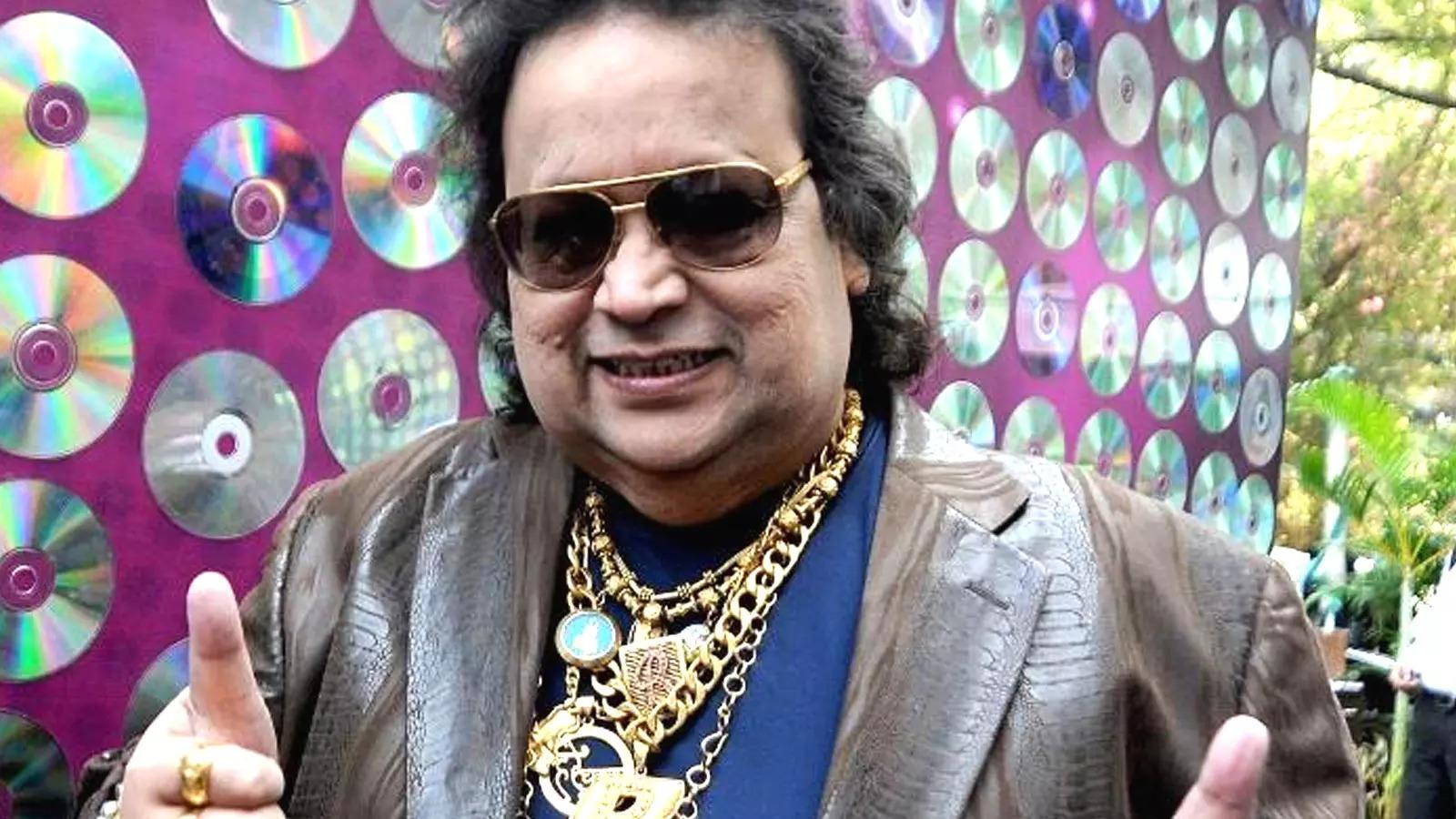 1600x900 Bappi Lahiri collapsed in his daughter's arms', says a report. Hindi Movie News