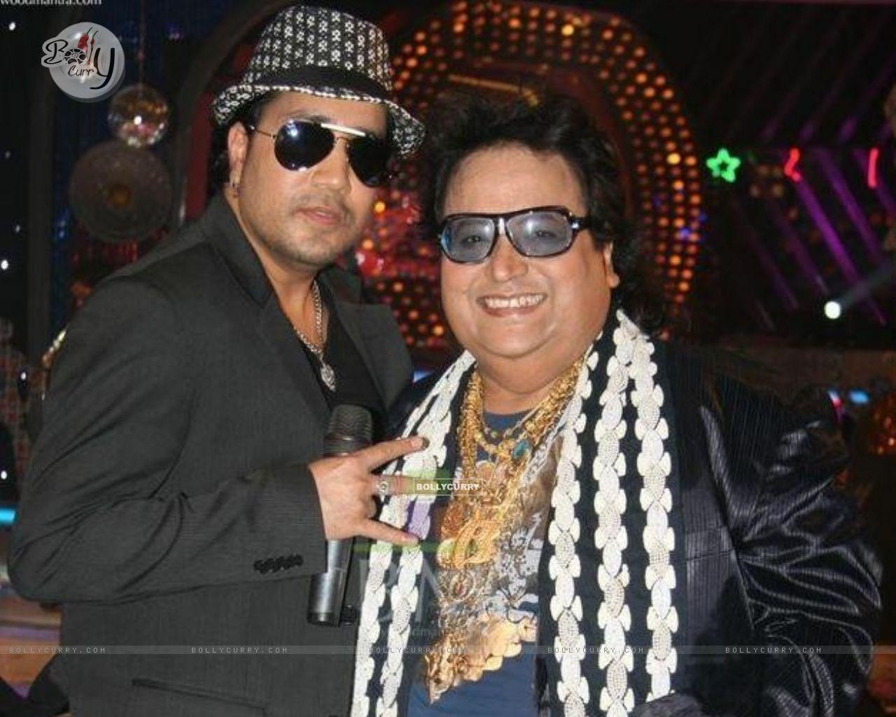 1280x1024 Wallpaper and Bappi Lahiri as a guest in tv show Chhote Ustaad size:1280x1024