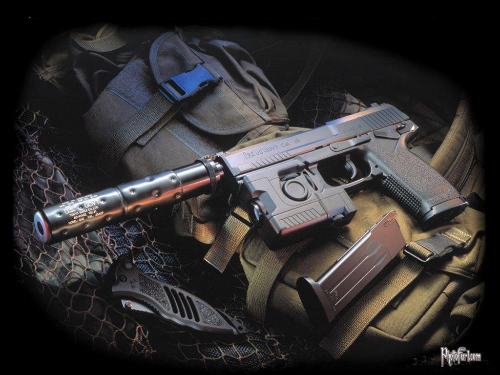1024x768 Asr De50 Pistol Wallpaper