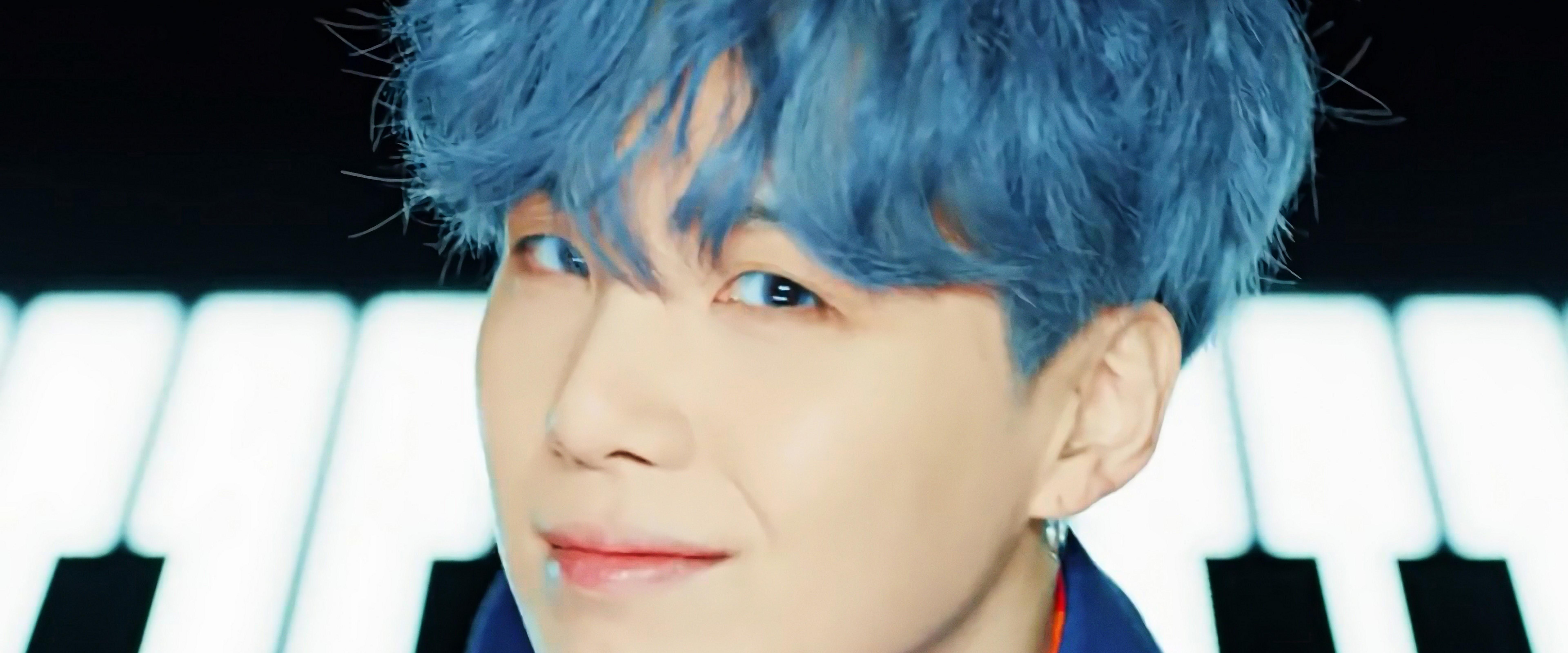 7680x3200 Suga BTS Boy With Luv 4K Wallpaper