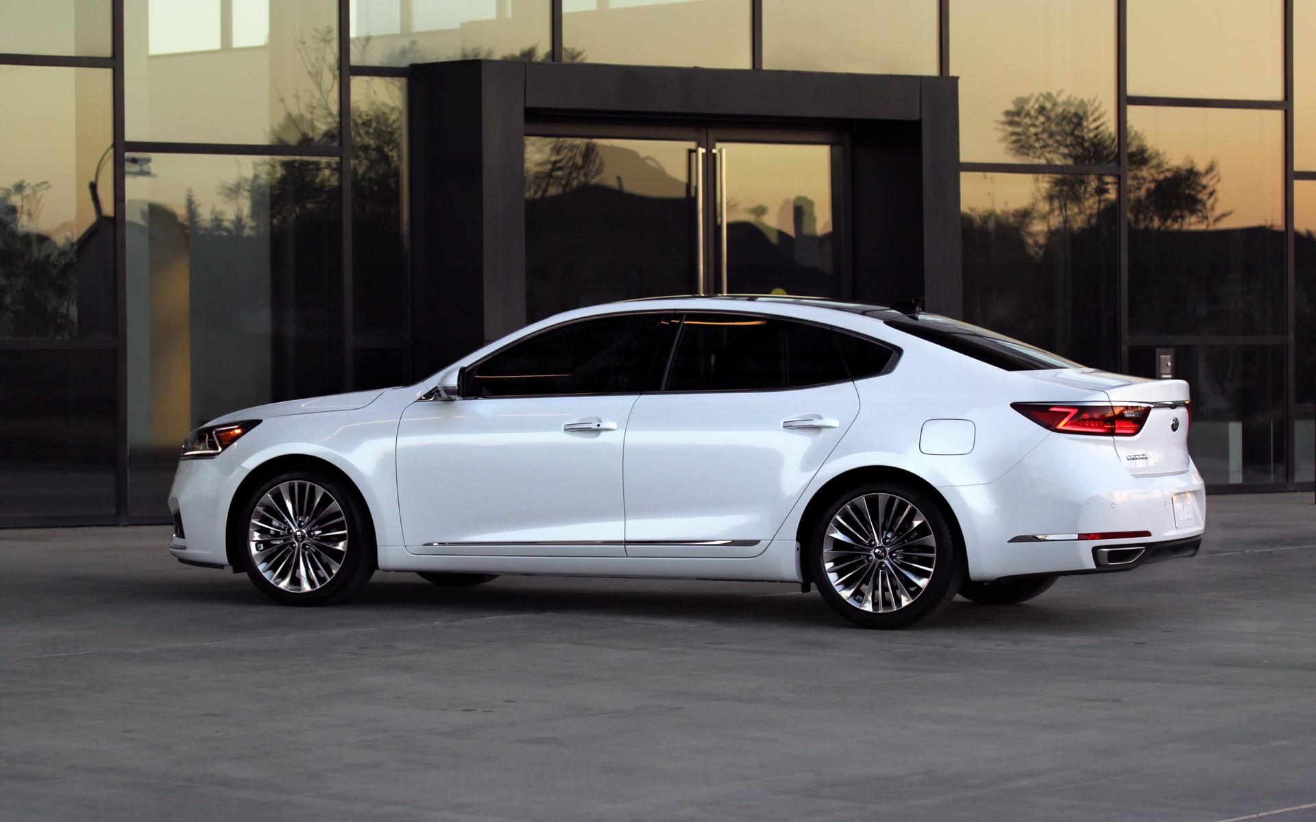 1920x1200 Kia Cadenza Photo 3 Car Guide
