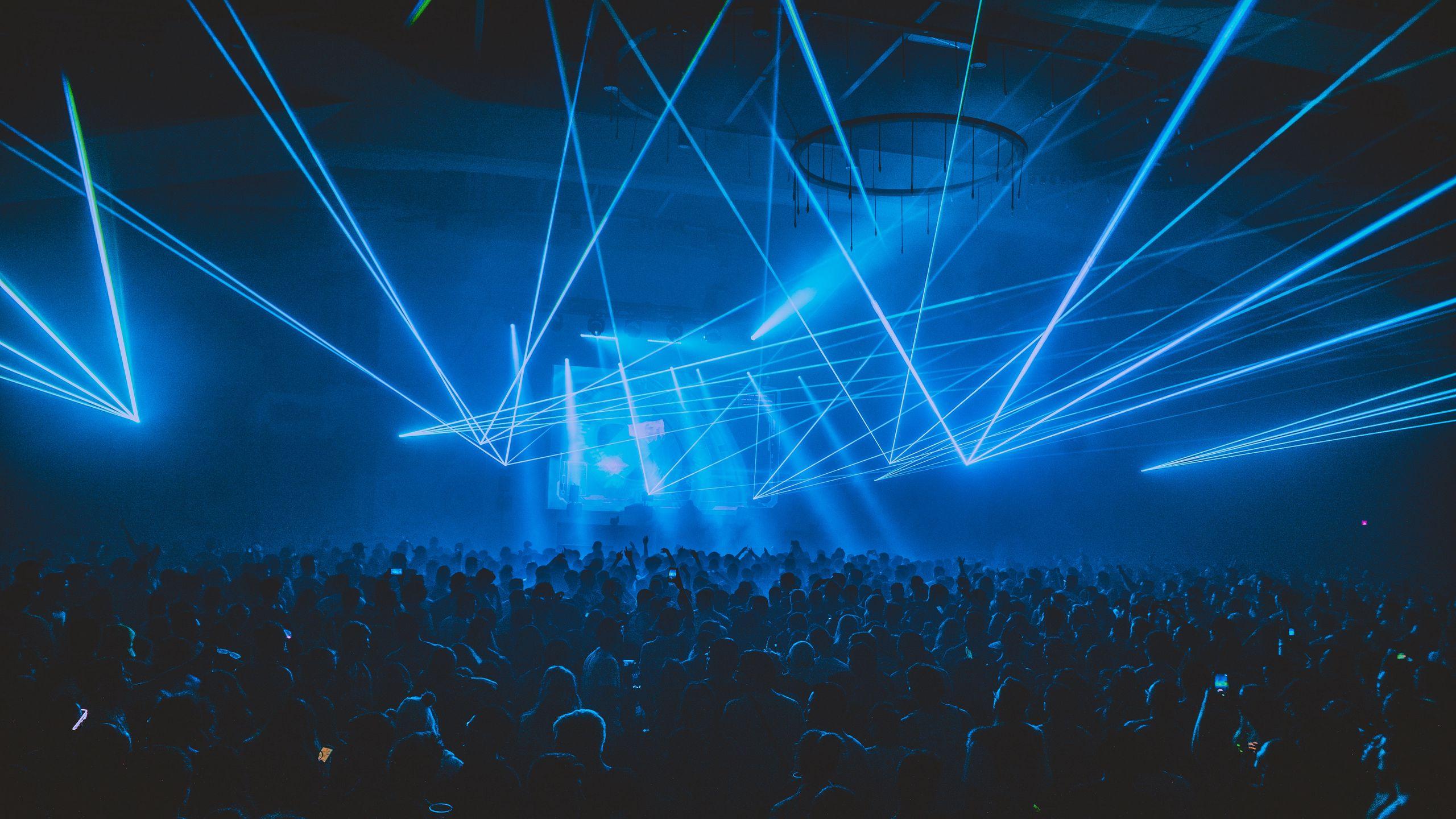 2560x1440 Download wallpaper 2560x1440 concert, crowd, people, light, laser, party widescreen 16:9 HD background