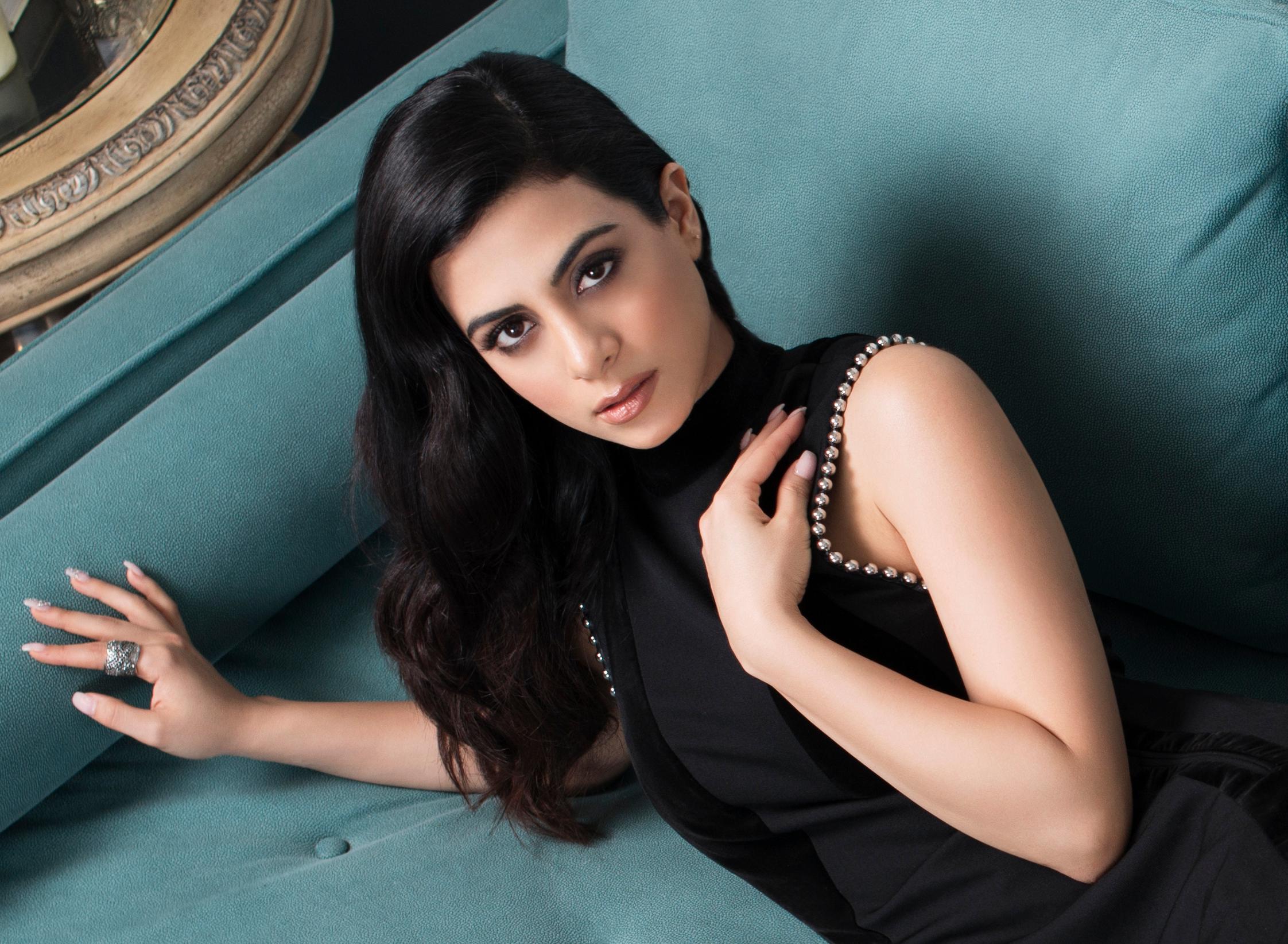2244x1644 Emeraude Toubia HD Wallpaper