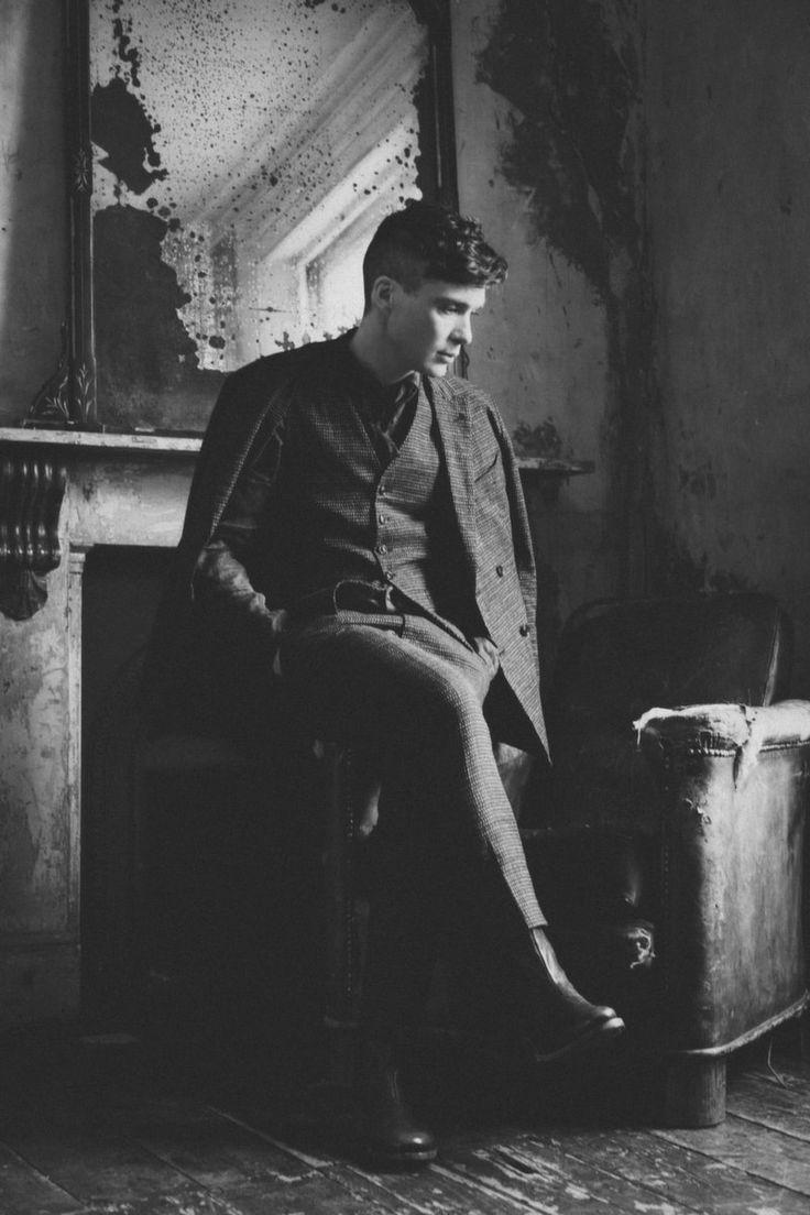 736x1104 Thomas Shelby Wallpaper
