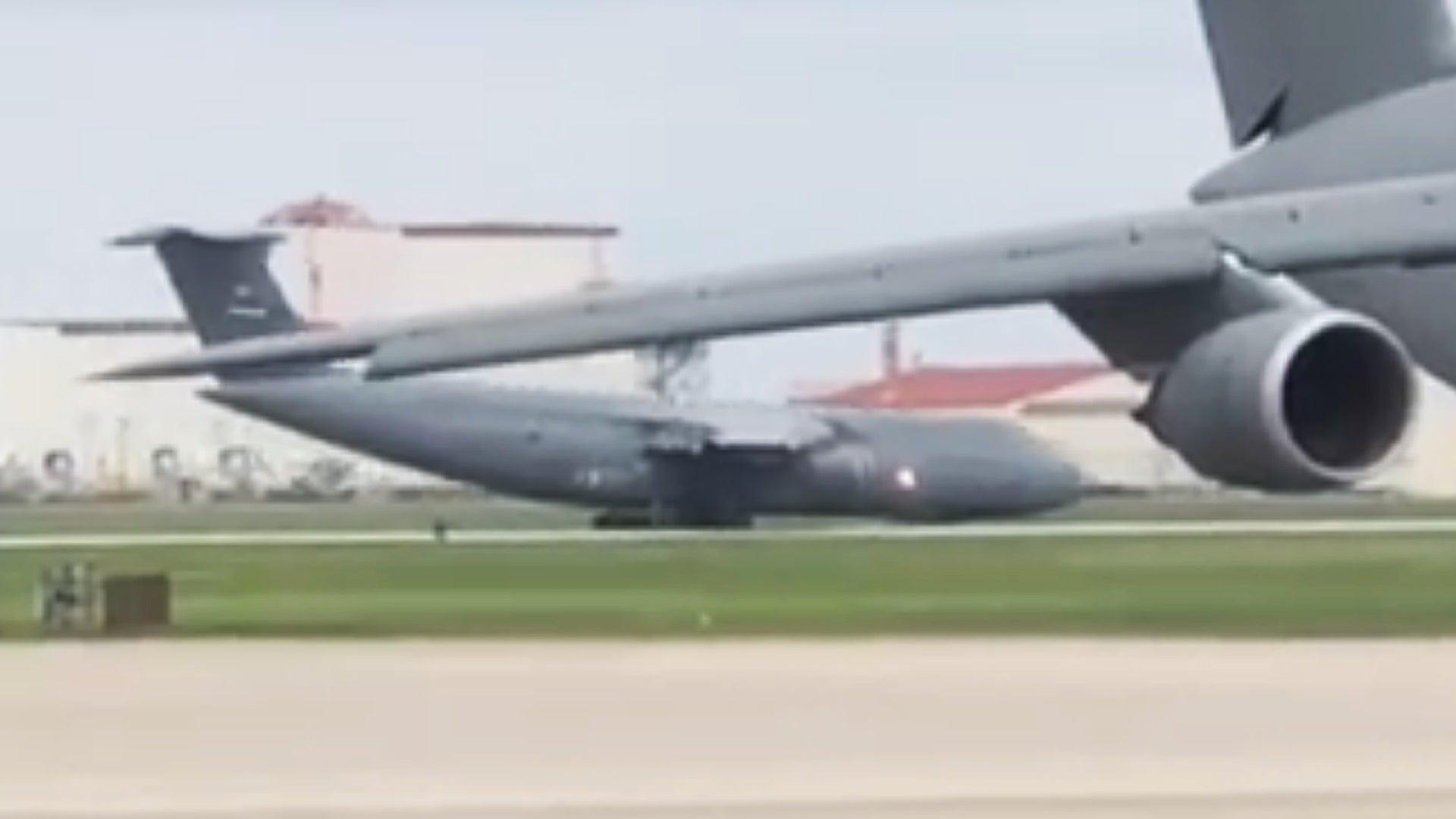1920x1080 Video Emerges Of C 5 Galaxy Making A Nose Gear Up Landing At Lackland Air Force Base