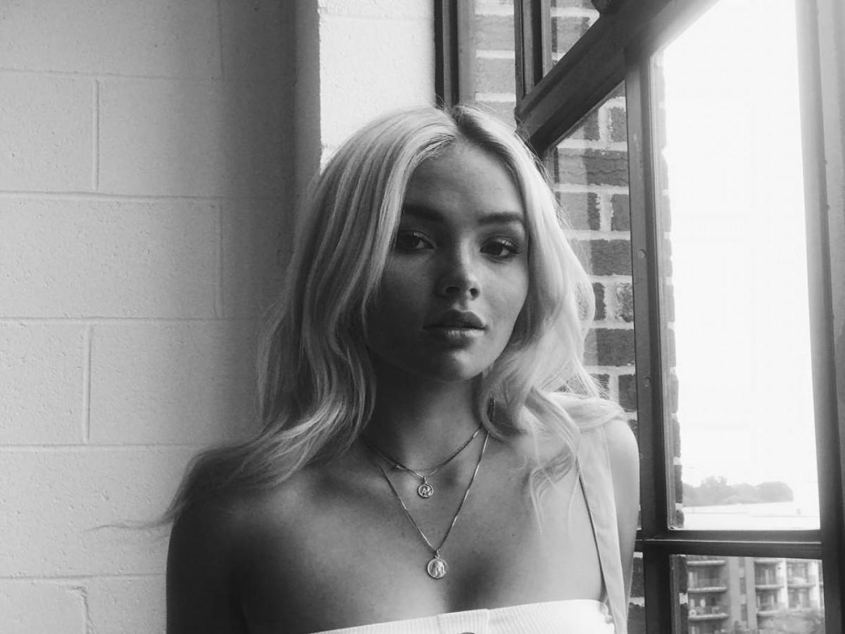 1200x900 Natalie Alyn Lind wallpaper