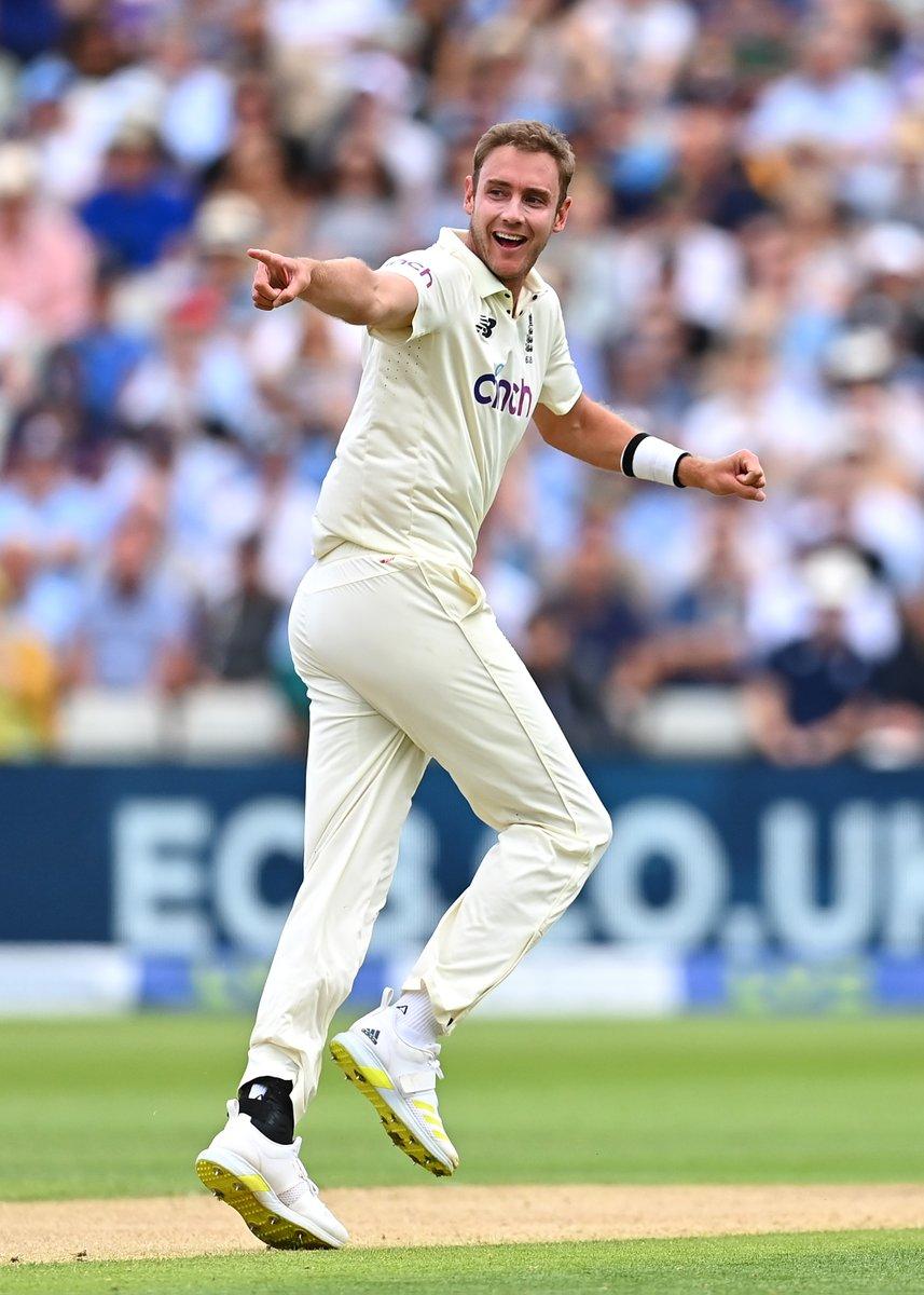 857x1200 bet365 on X: Courtney Walsh is