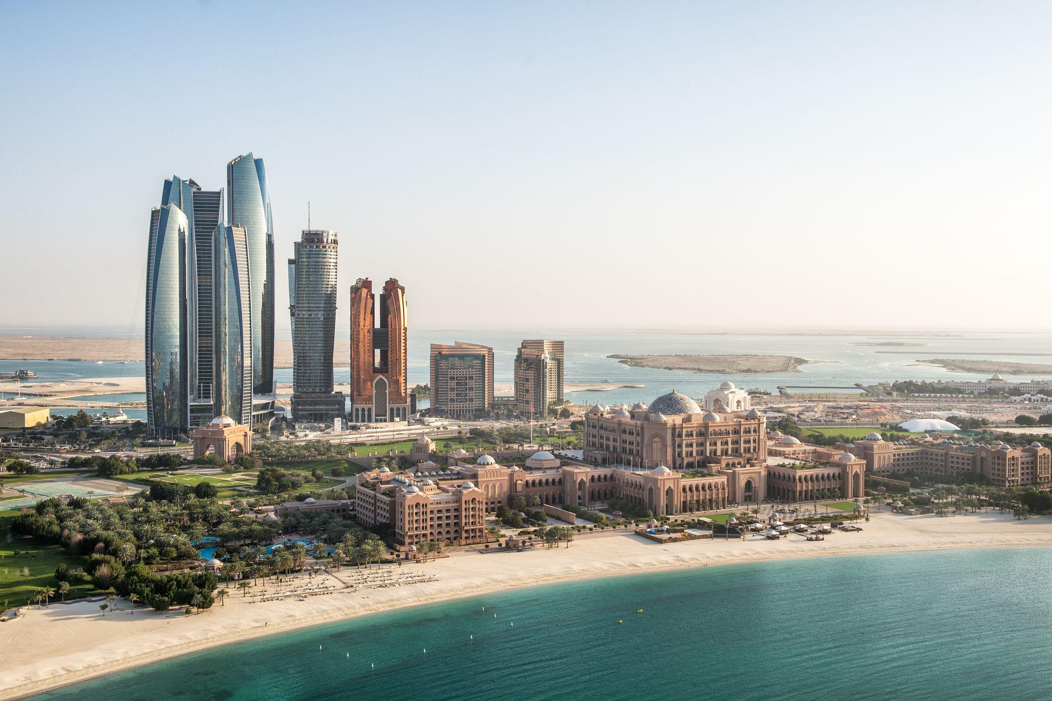 2121x1414 The 14 Most Luxurious Hotels in Abu Dhabi