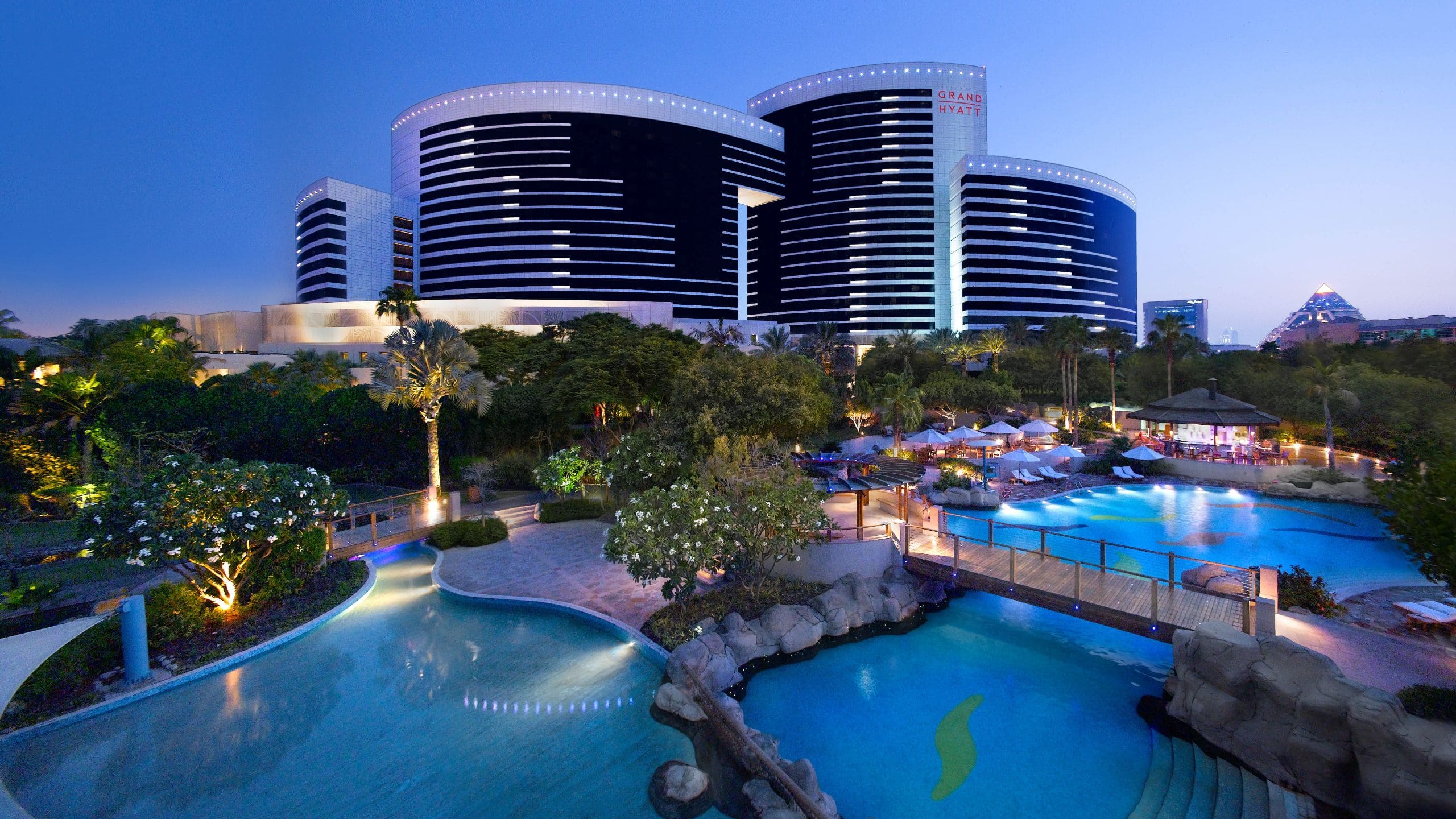 2560x1440 Grand Hyatt Dubai