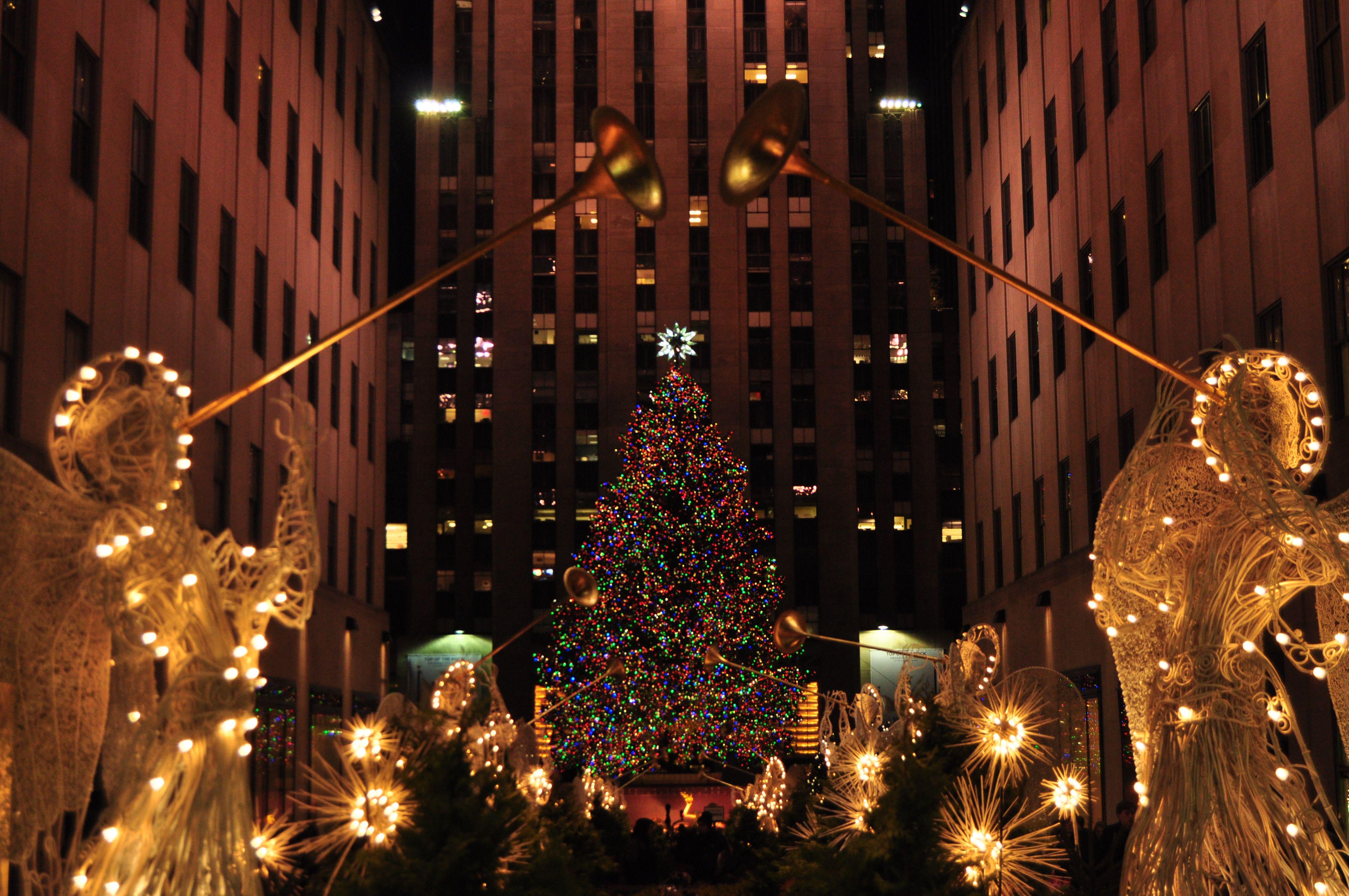 4288x2848 New York Christmas Wallpaper