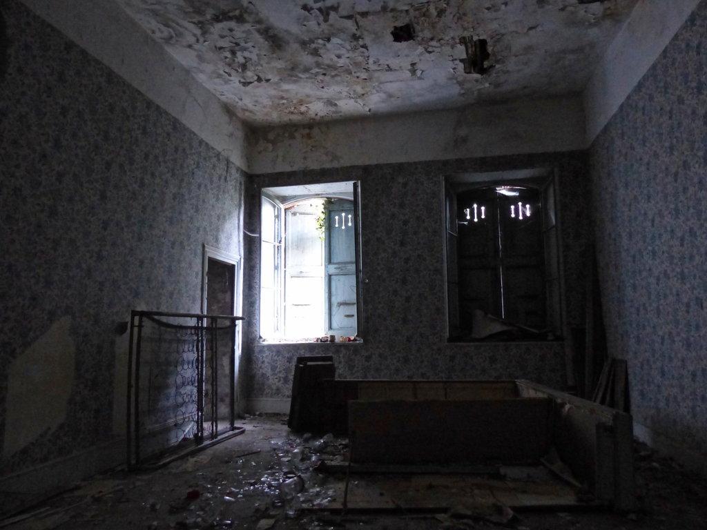 1024x768 Free download Horror room by bast38100 [1024x768] for your Desktop, Mobile & Tablet. Explore Escape Room Wallpaper. Escape The Night Wallpaper, Wallpaper Room, Wallpaper for Room