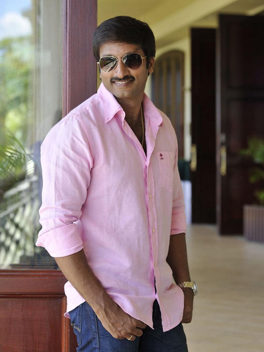 900x1200 Gopichand