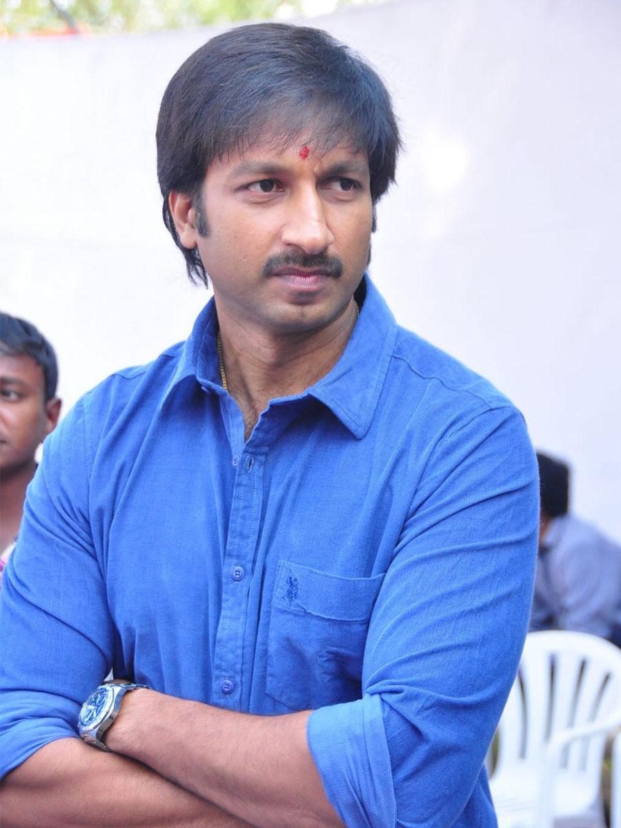 900x1200 Gopichand