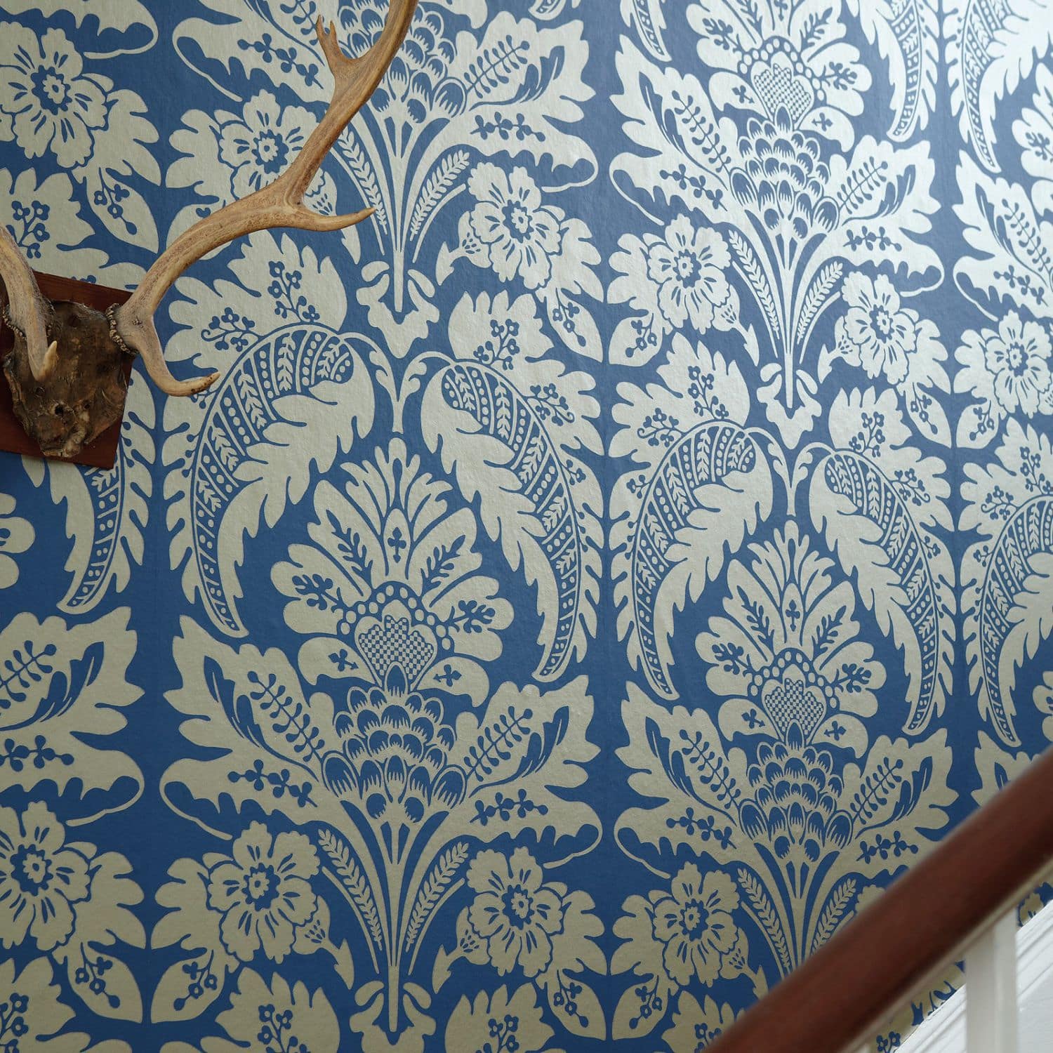 1500x1500 Classic wallpaper Little Greene / metallic look / gray