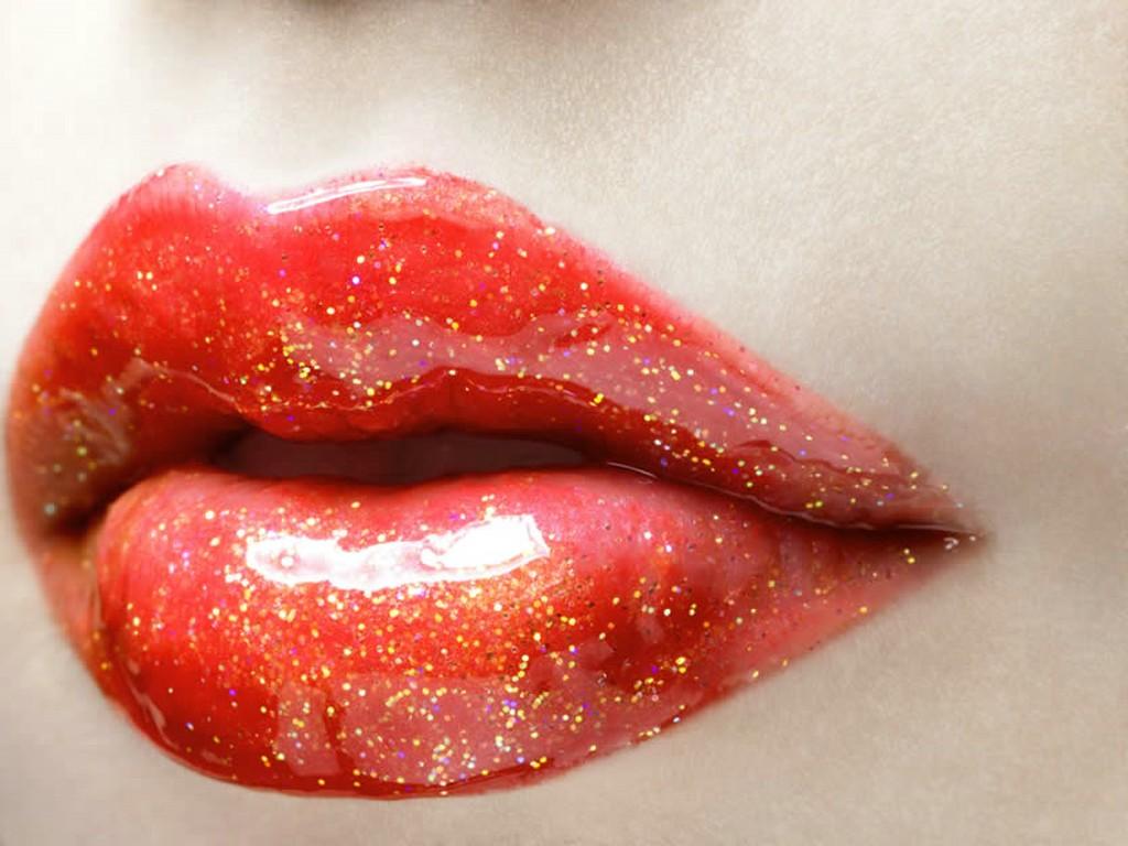 1024x768 Lips Wallpaper