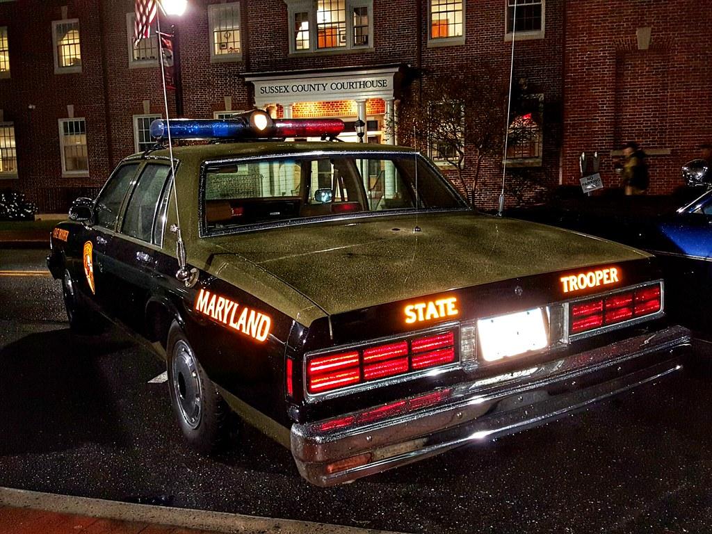 1024x768 vintage Maryland State police car in Georgetown, Delaware