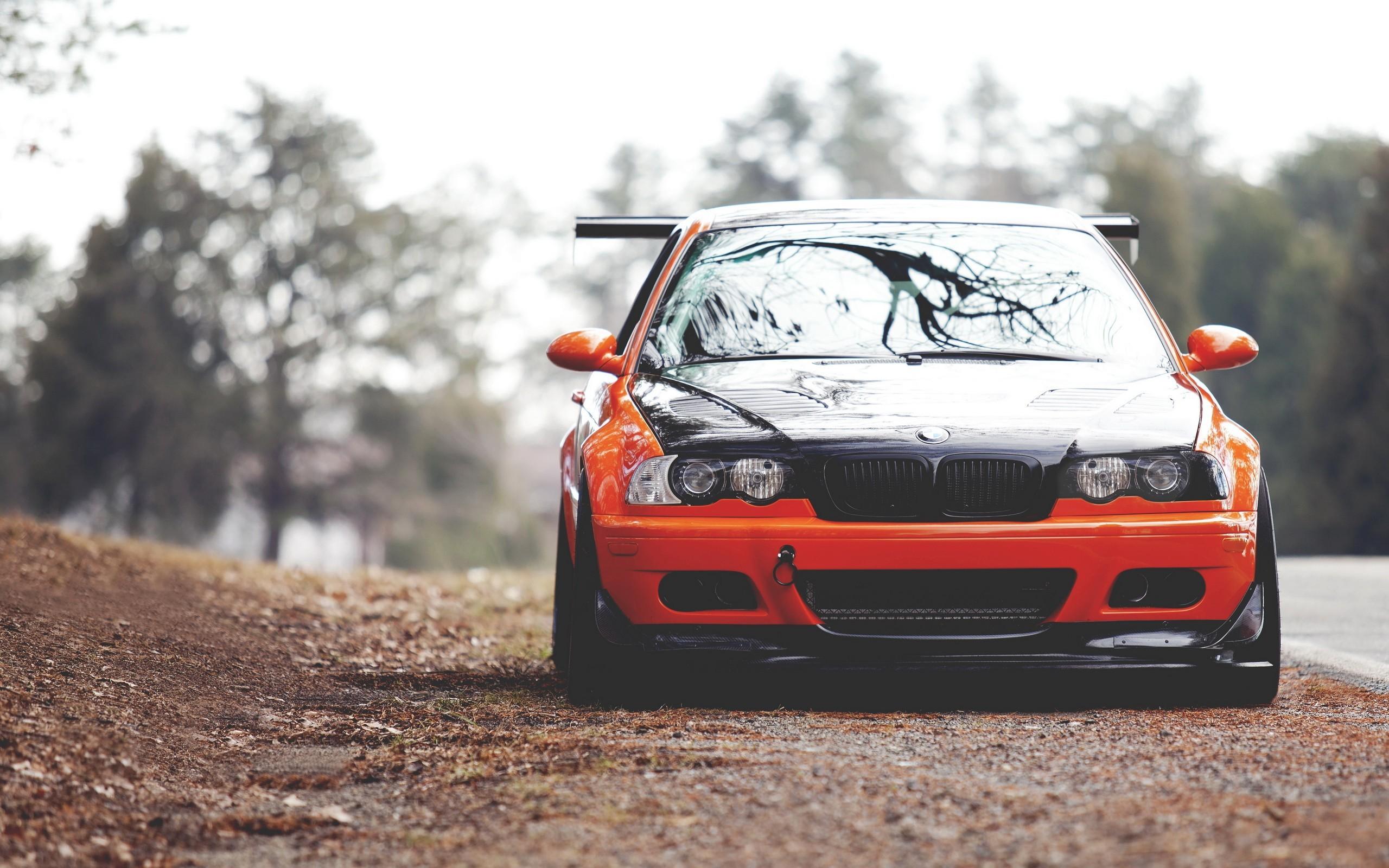 2560x1600 Orange BMW E92 M3 with black hood Desktop wallpaper 1366x768
