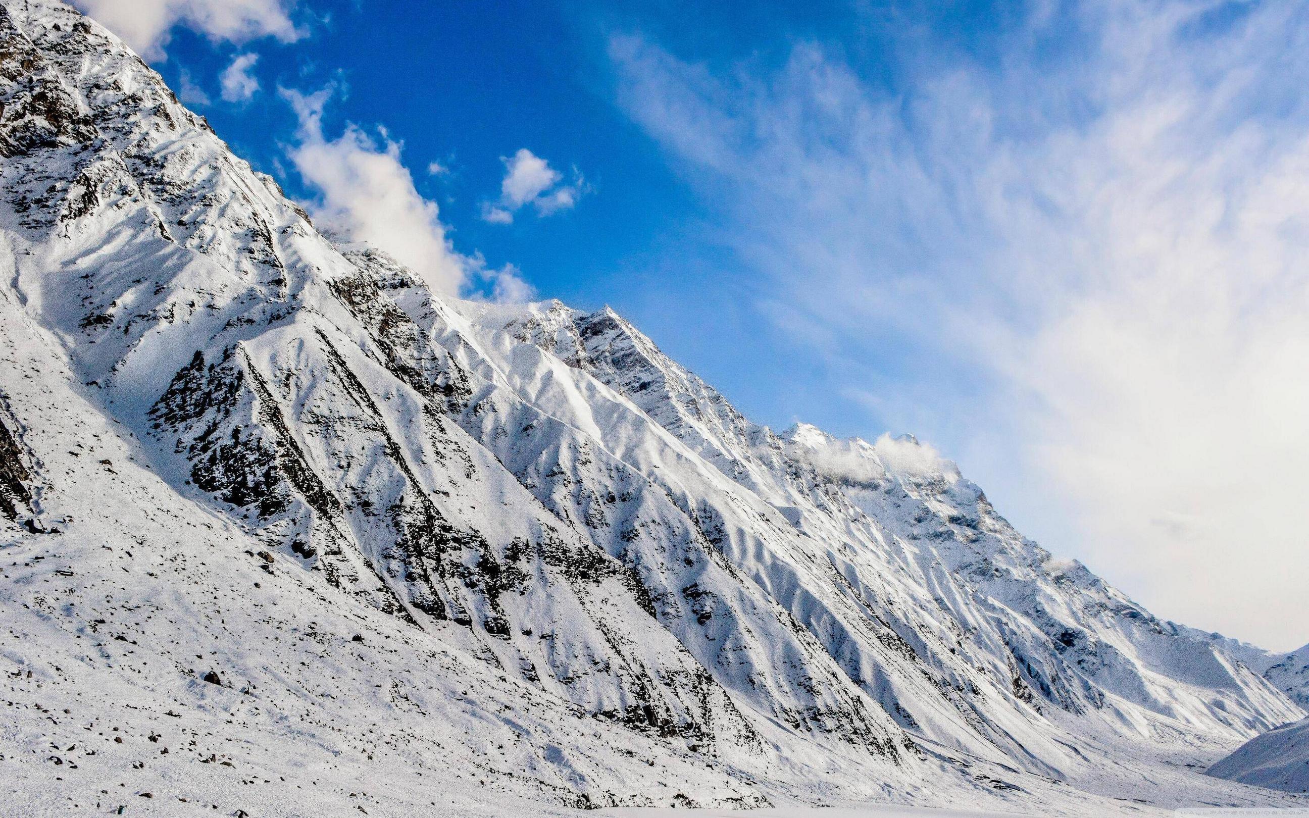 2592x1620 Download Snow Mountains 4K Wallpaper