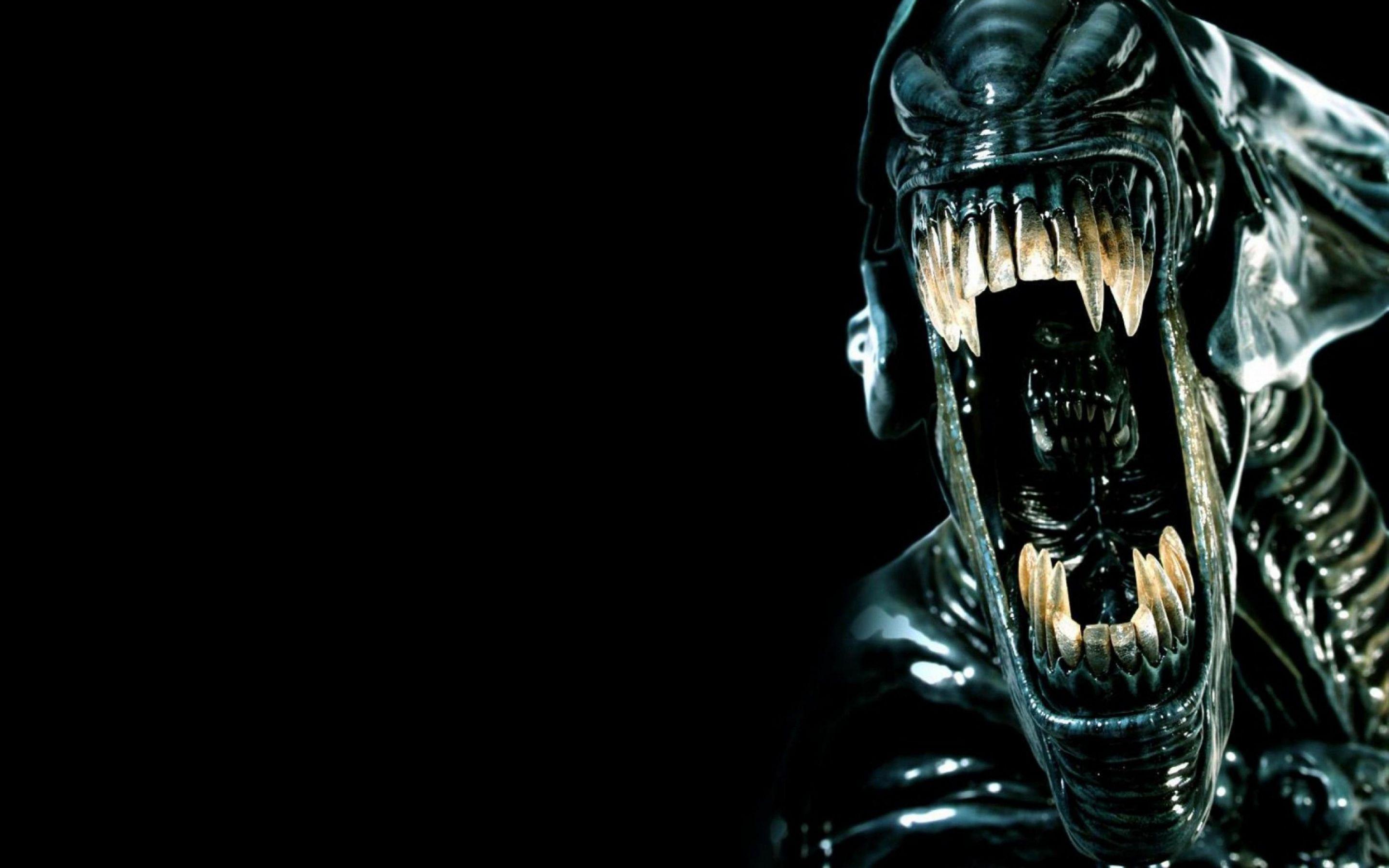 2880x1800 Alien Attack 3D Desktop HD Wallpaper