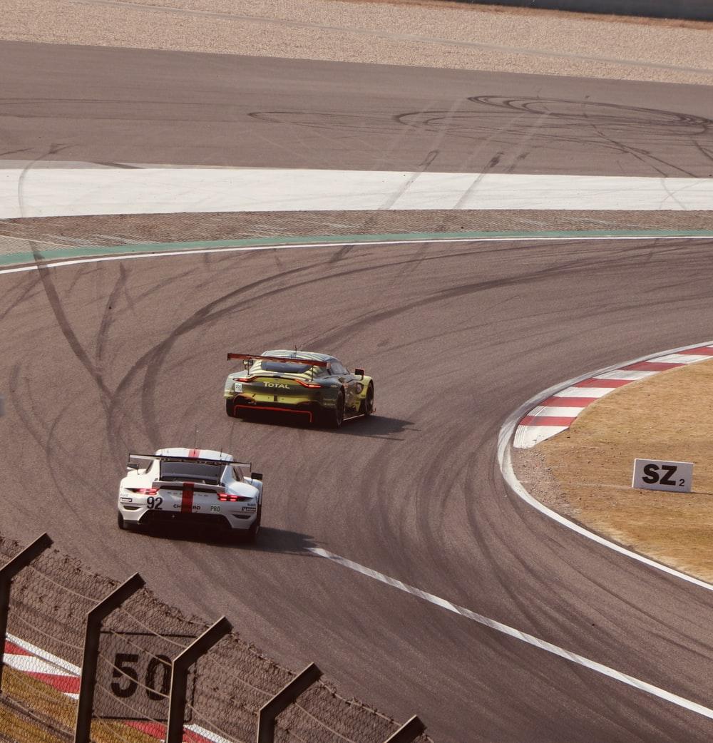 1000x1042 Car Race Picture [HD]. Download Free Image