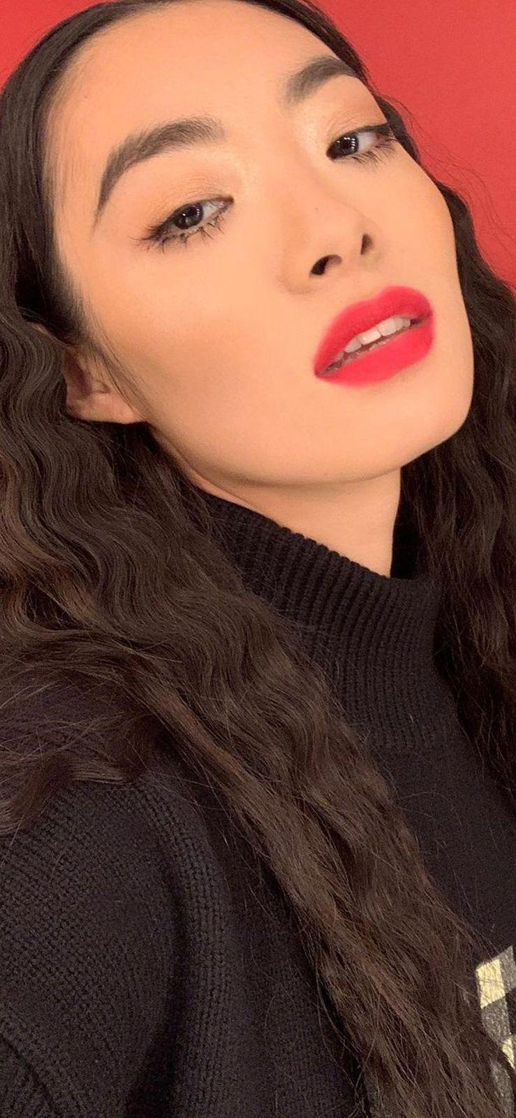739x1600 Rina Sawayama