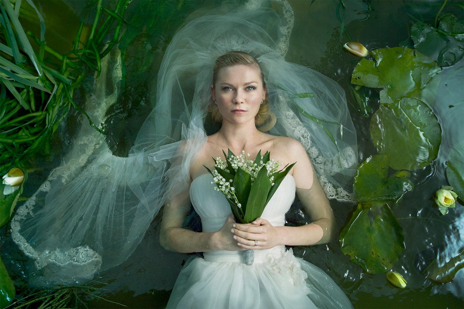 1599x1066 Kirsten Dunst in Lars Von Trier's Melancholia
