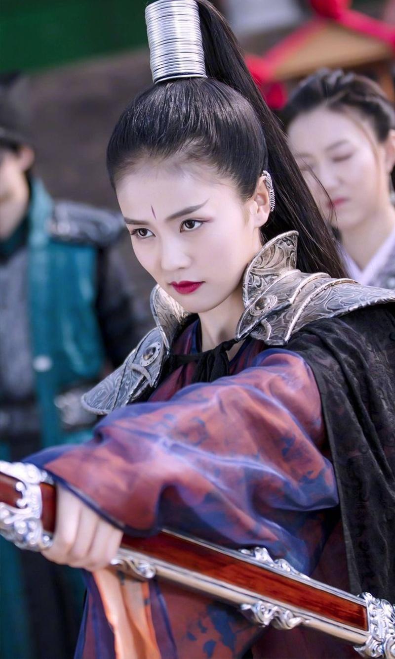 800x1333 Bai Lu (白鹿) Wallpaper for Android