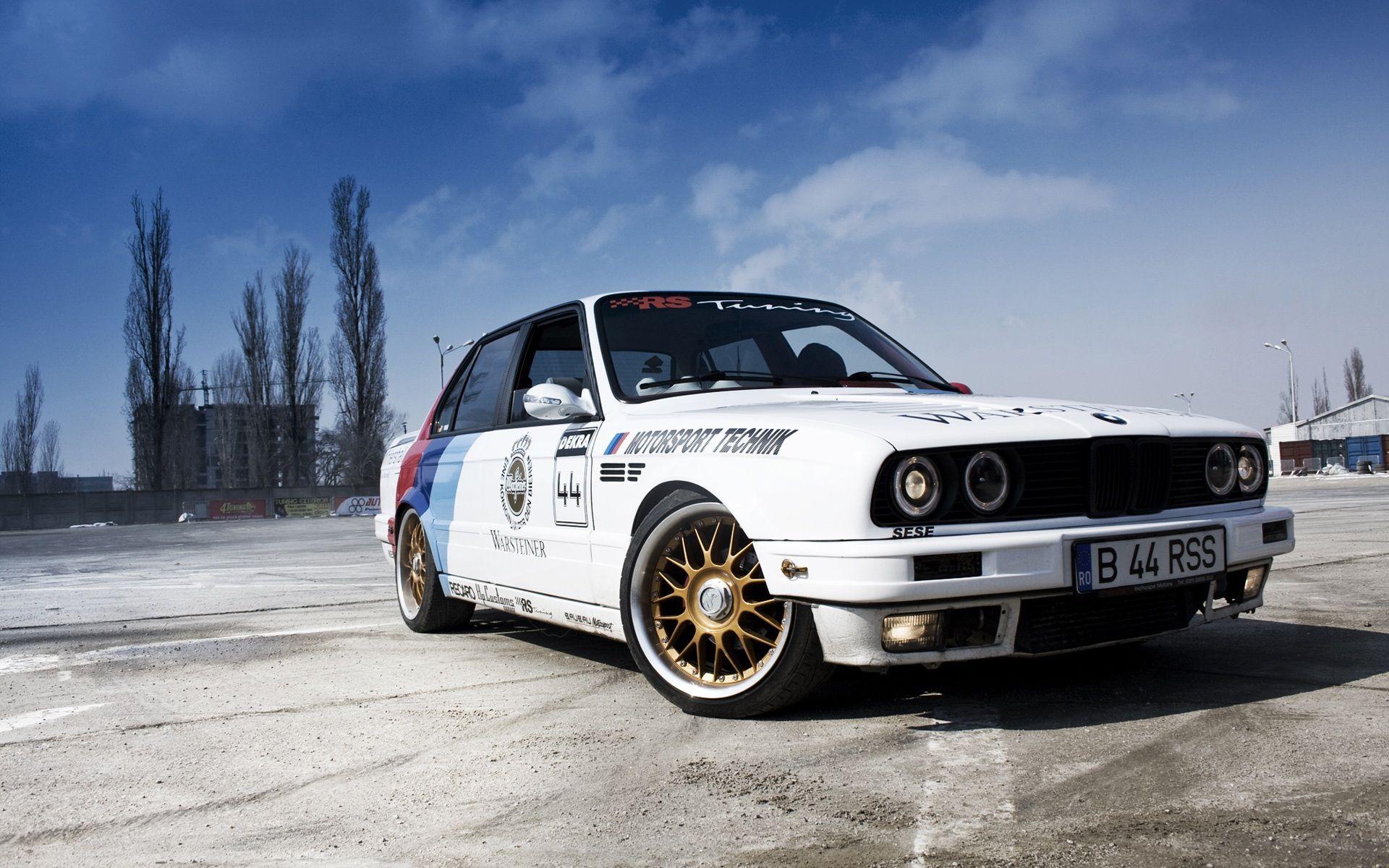 1920x1200 White Bmw E30 Wallpaper