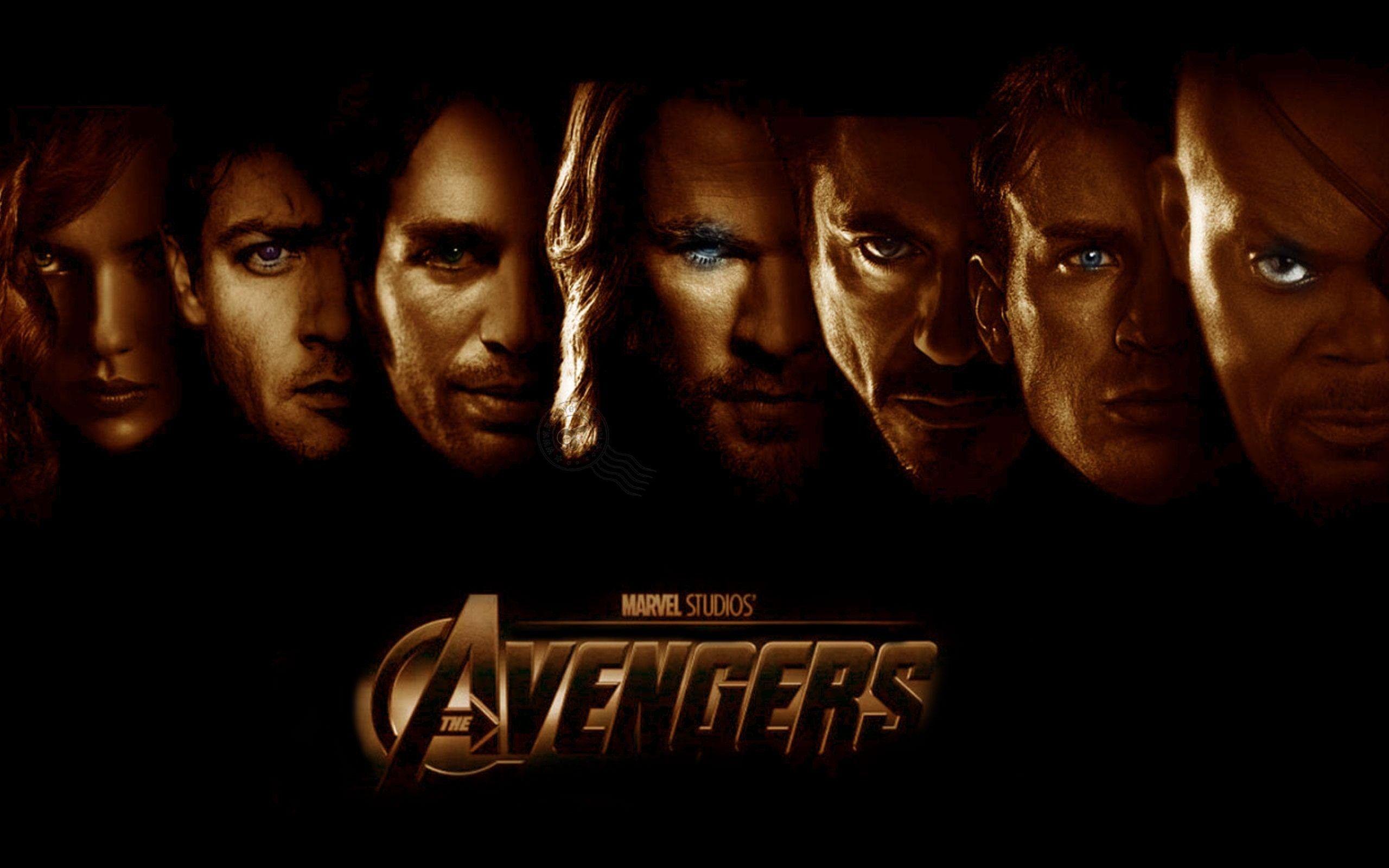 2560x1600 The Avengers Characters