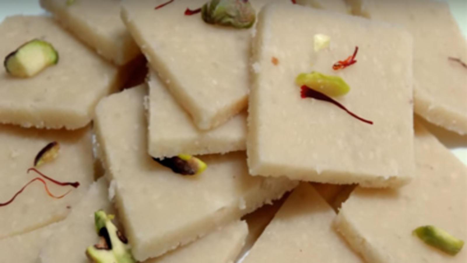 Kaju Katli Wallpapers Top Free Kaju Katli Backgrounds Wallpaperaccess