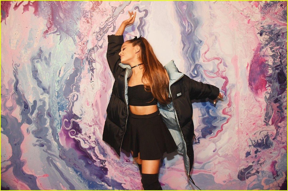 1222x812 Ariana Grande Takes Fans Inside Spotify's 'Sweetener The Experience