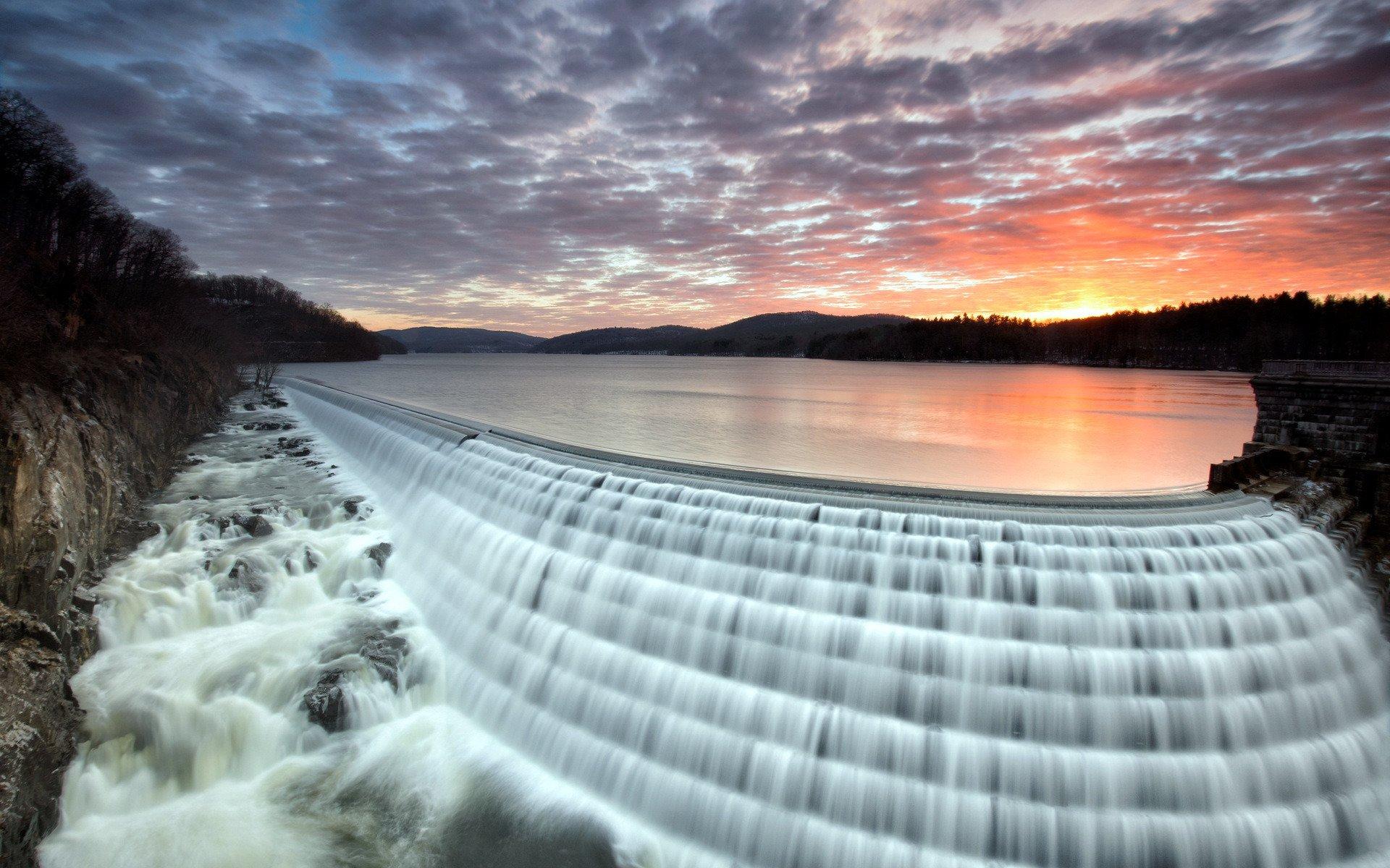 1920x1200 Majestic Waterfall HD wallpaper