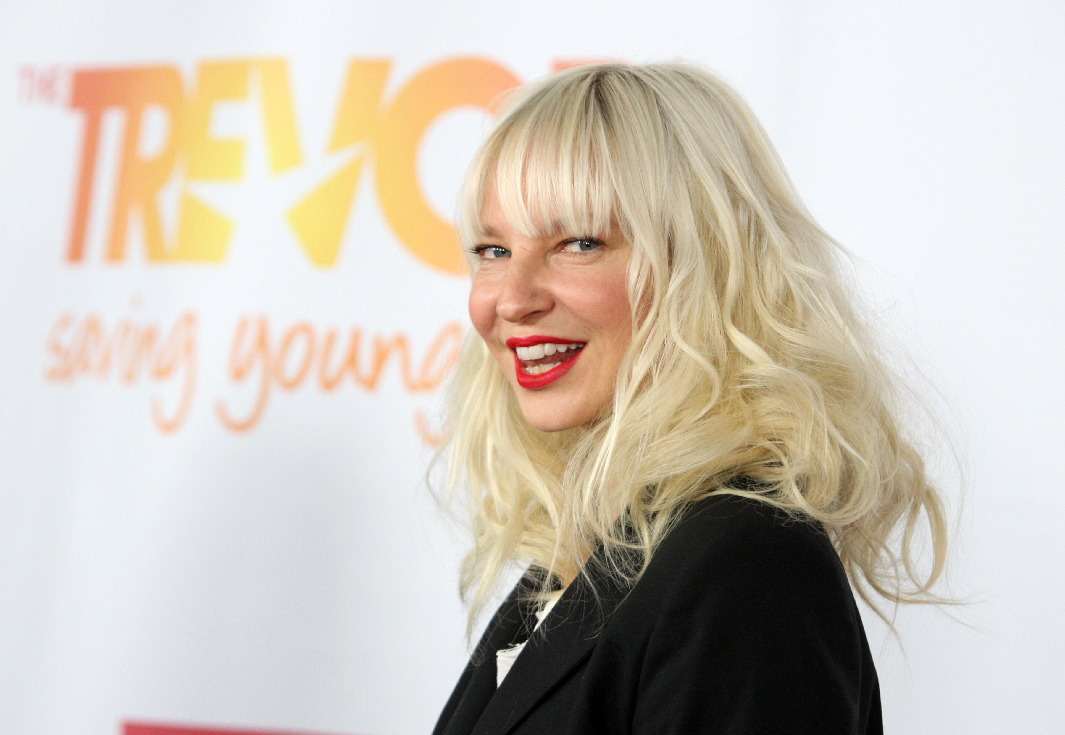 3600x2486 Sia Wallpaper